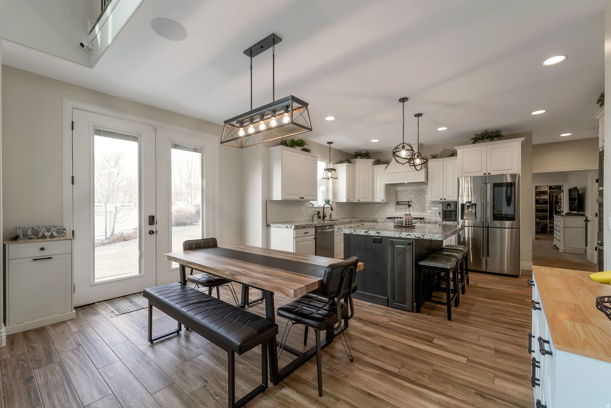 URBAN RIDGE COVE - Residential