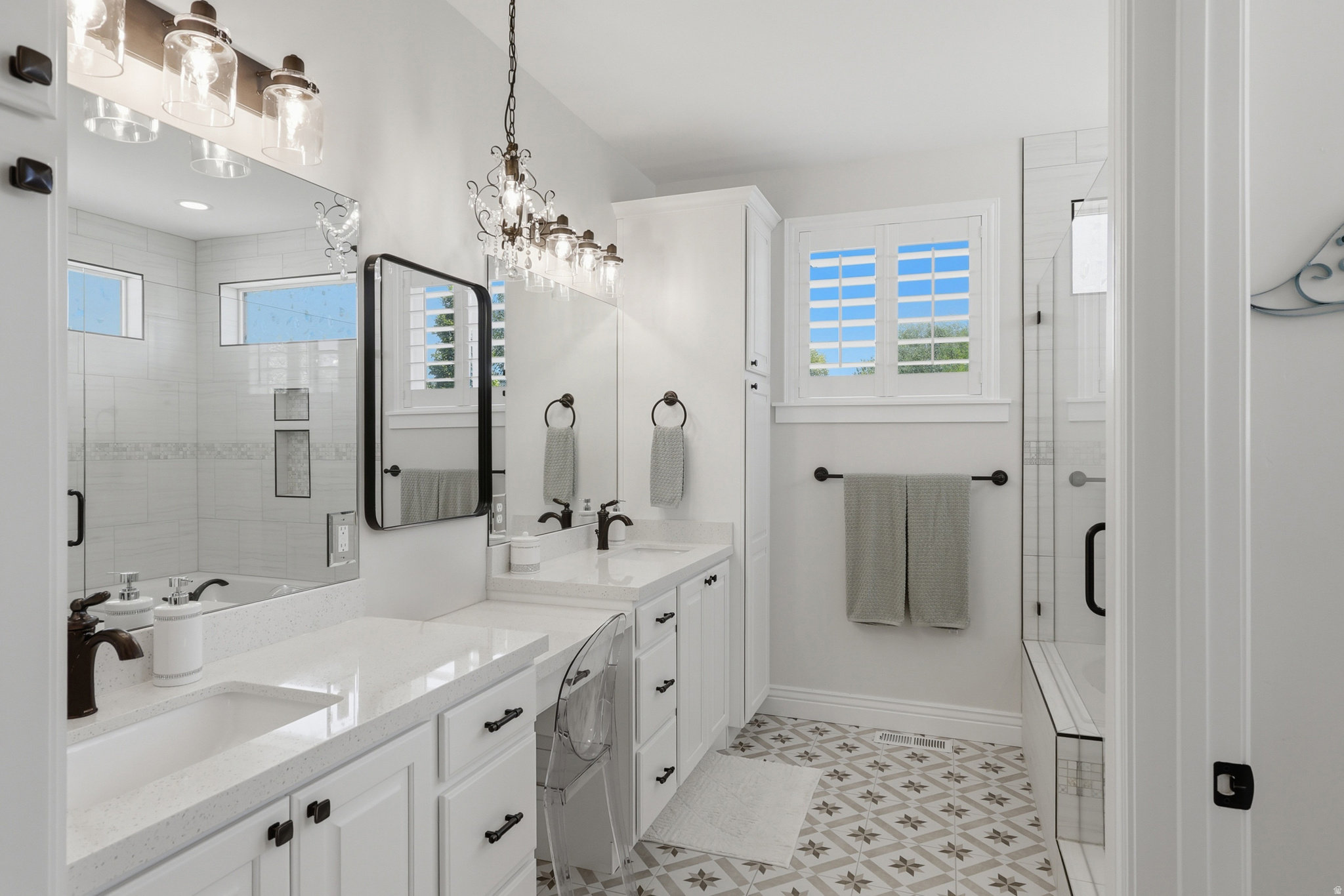 URBAN RIDGE COVE - Residential