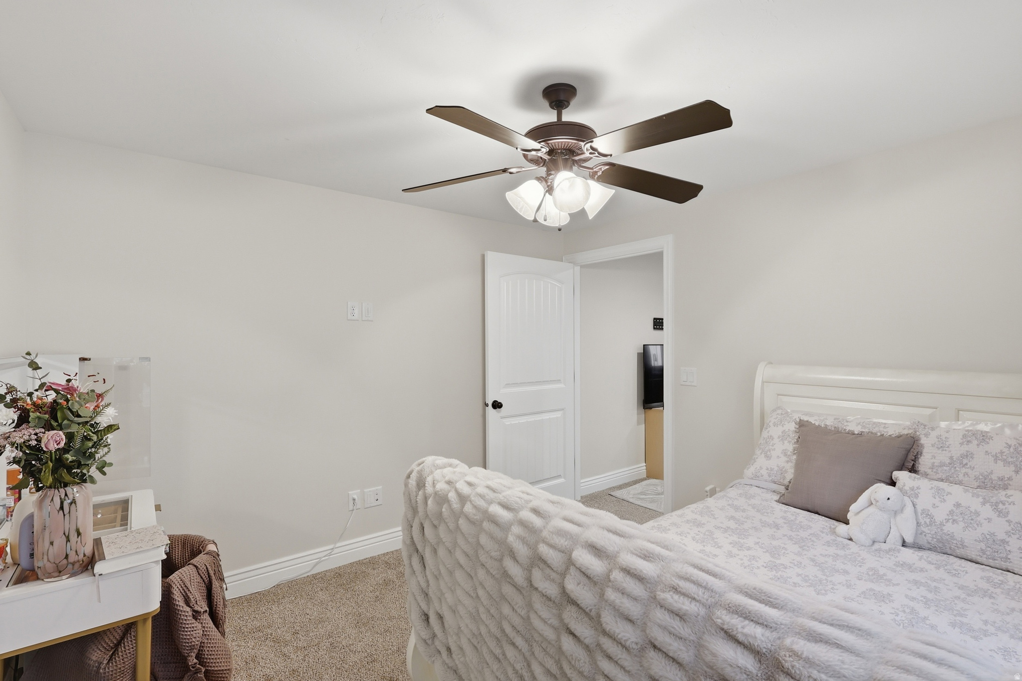 URBAN RIDGE COVE - Residential