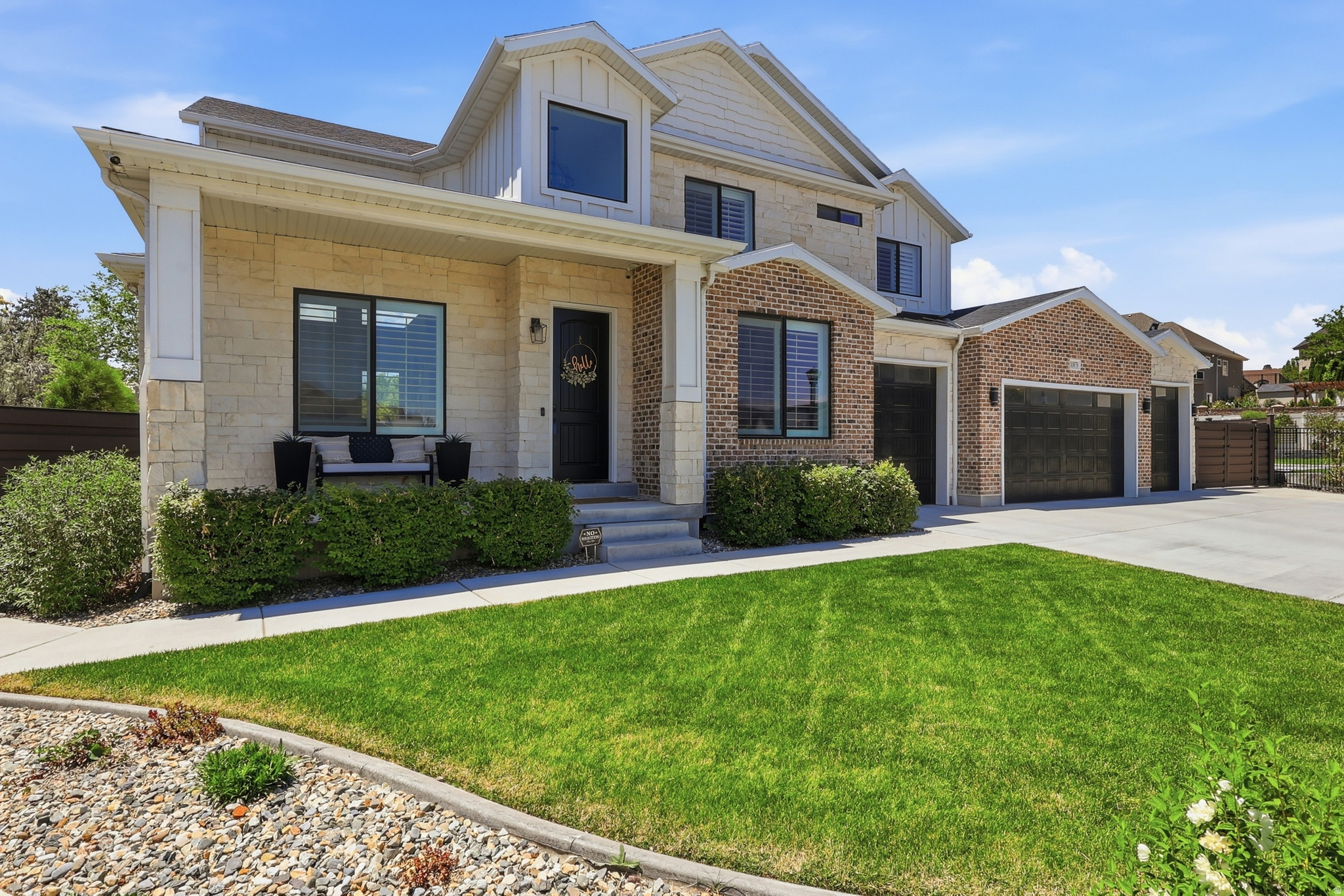 URBAN RIDGE COVE - Residential