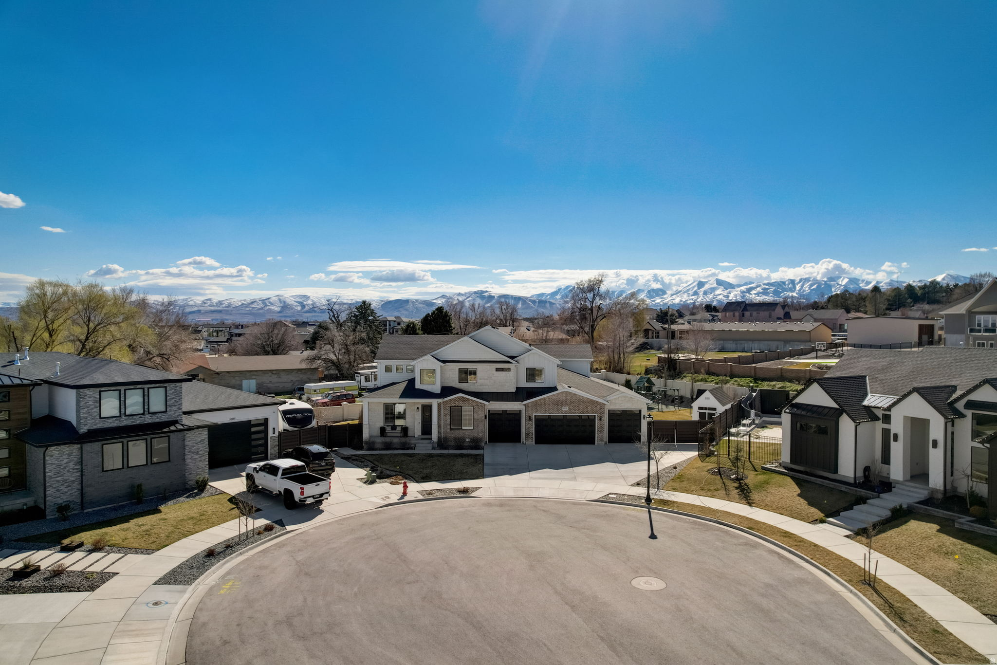 URBAN RIDGE COVE - Residential