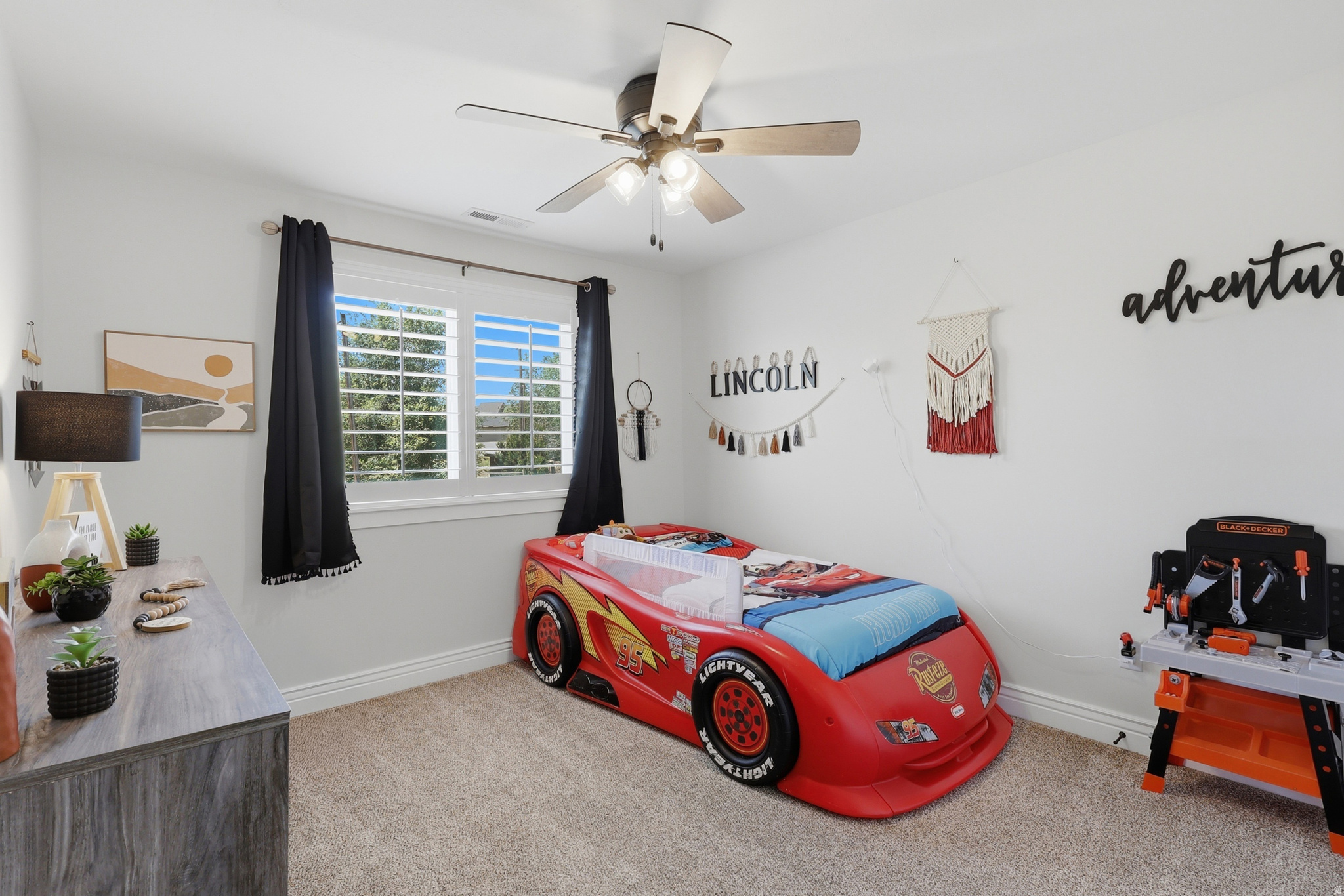 URBAN RIDGE COVE - Residential