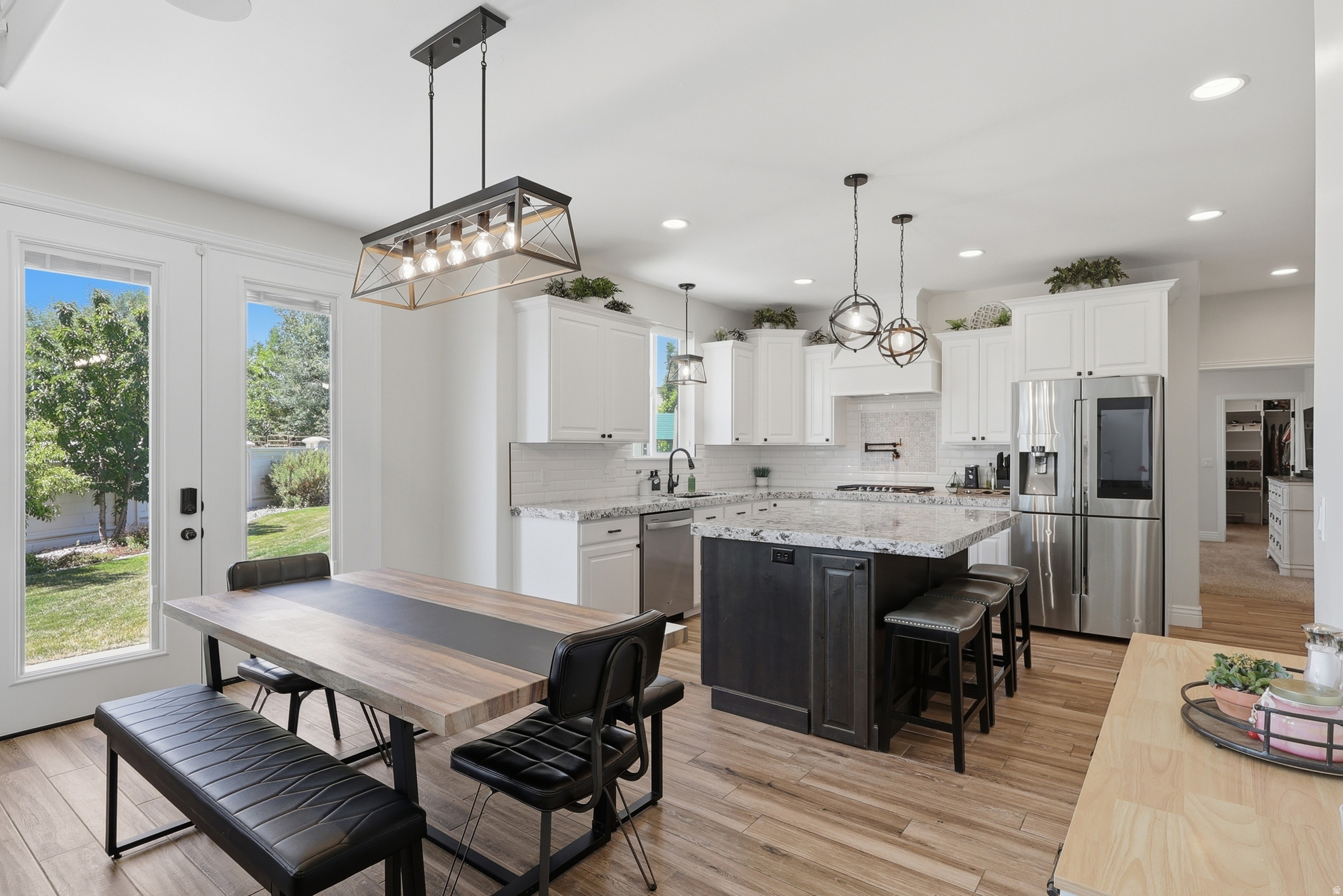 URBAN RIDGE COVE - Residential