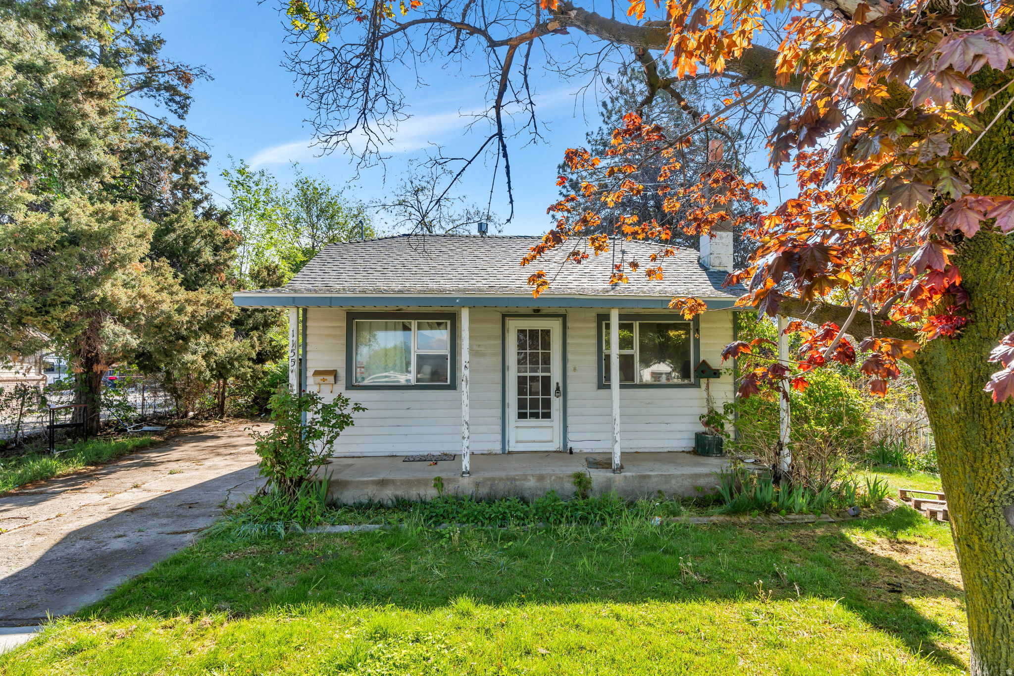 $300K or highest and best offer by May 14, 2026. A great opportunity for builders, developers, and investors along the Wasatch Front. This 0.93-acre parcel offers significant upside as a 3-lot single-family subdivision. The existing home sits on the west end of the property fronting 400 East, with two additional buildable lots possible behind it via a new stub road extending south from the existing cul-de-sac. Sewer, water, and power are all available. A detailed Subdivision Pre-Application Summary reviewed by Springville City is available to qualified buyers. Buyer to verify all measurements and development feasibility independently. Square footage figures are provided as courtesy estimates only and were obtained from county records. Buyer is advised to obtain an independent measurement.   Keywords: Development, subdivide, subdivision, infill, builder, developer, buildable lots, investment, value add, motivated seller, infill, cash flow, single family lots, new construction, paper lots, shovel ready, residential development, future development.