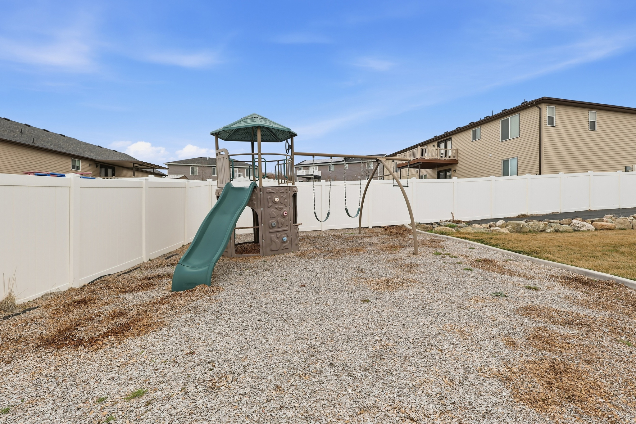 CHERRY CREEK HEIGHTS - Residential