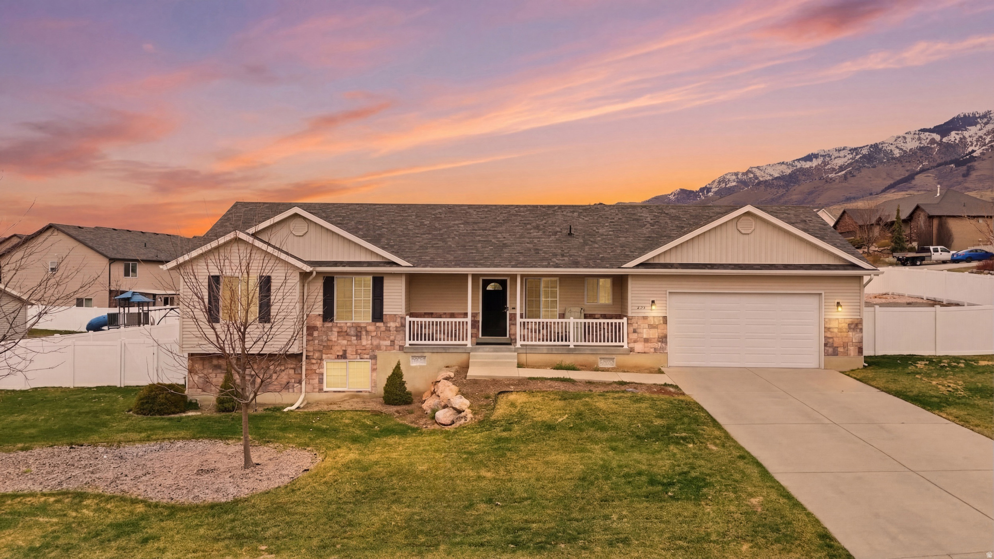 CHERRY CREEK HEIGHTS - Residential