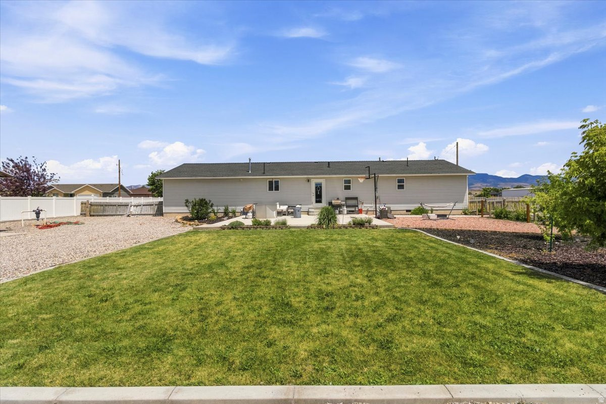 YOUNG PROPERTY - Residential