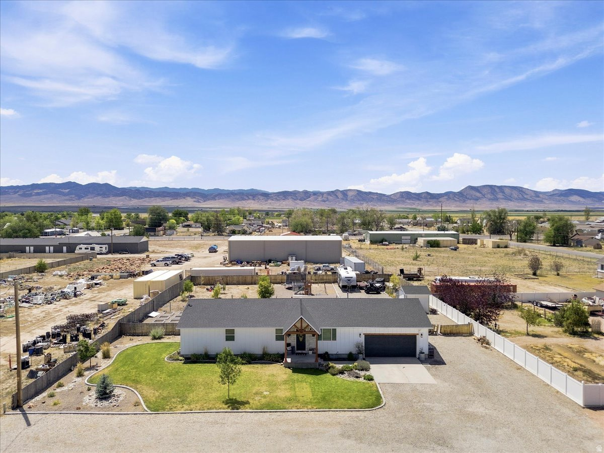 YOUNG PROPERTY - Residential
