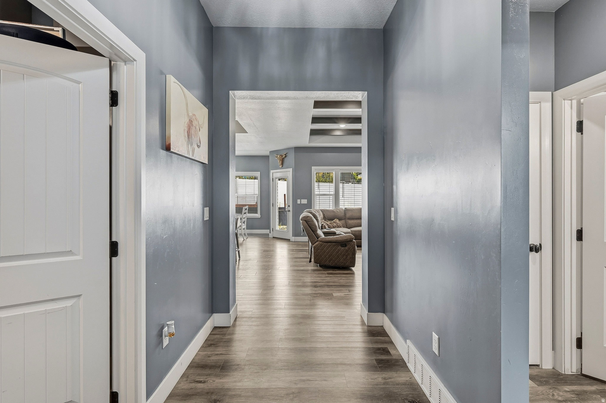 CRESCENT HILLS - Residential