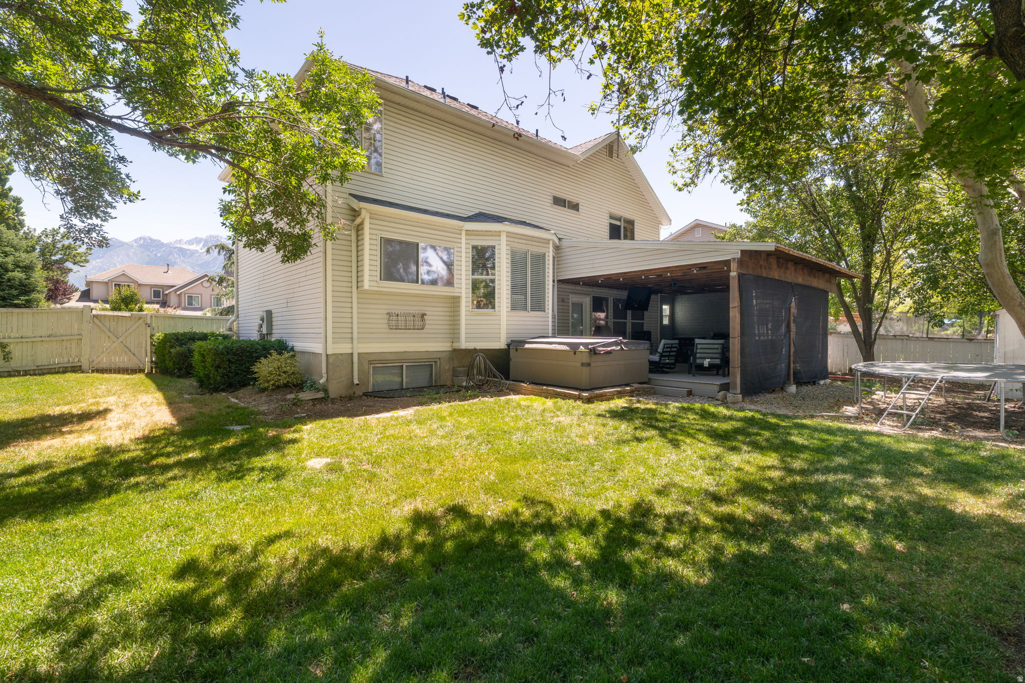 CRANBERRY HILLS - Residential