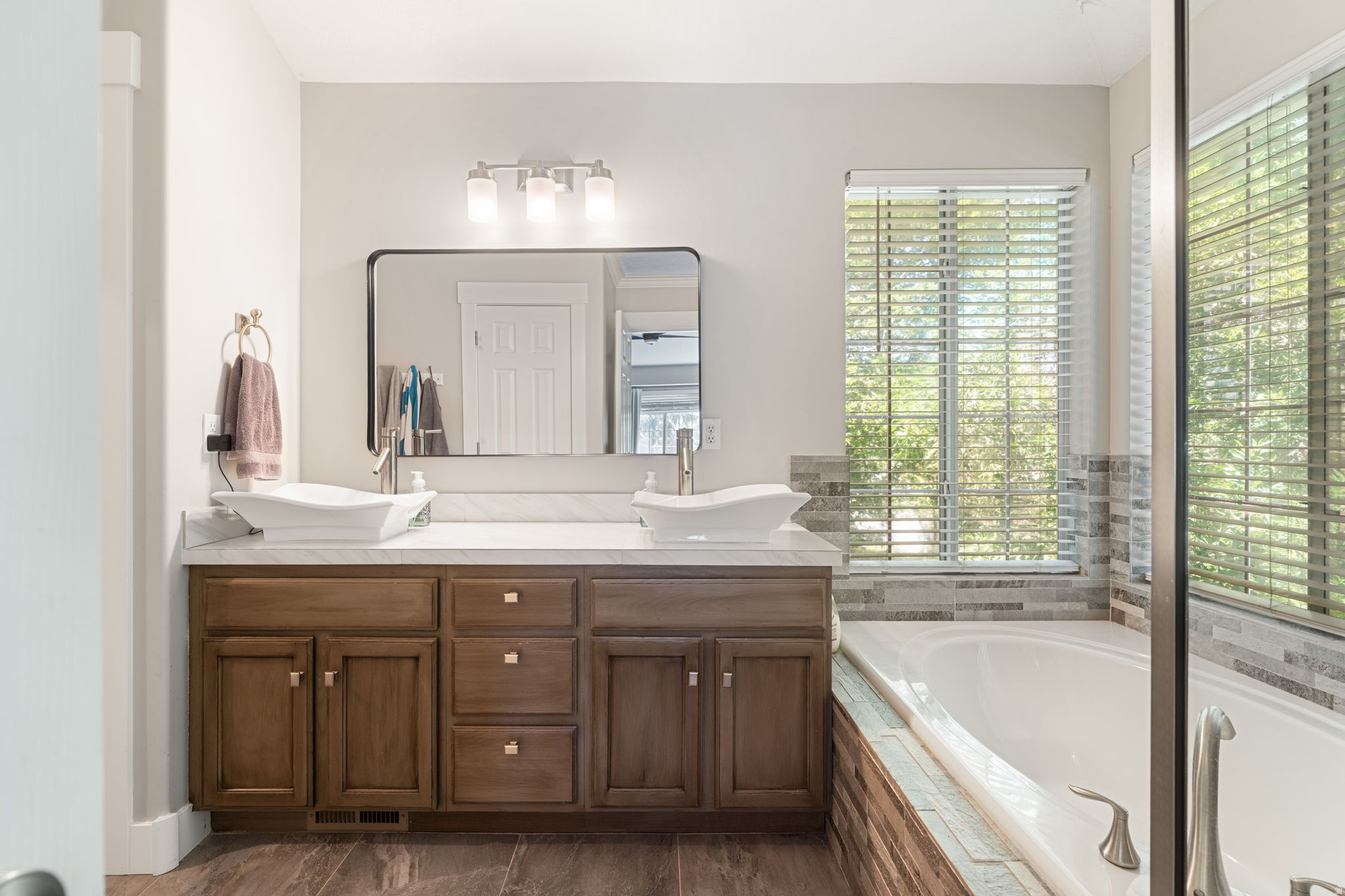 CRANBERRY HILLS - Residential