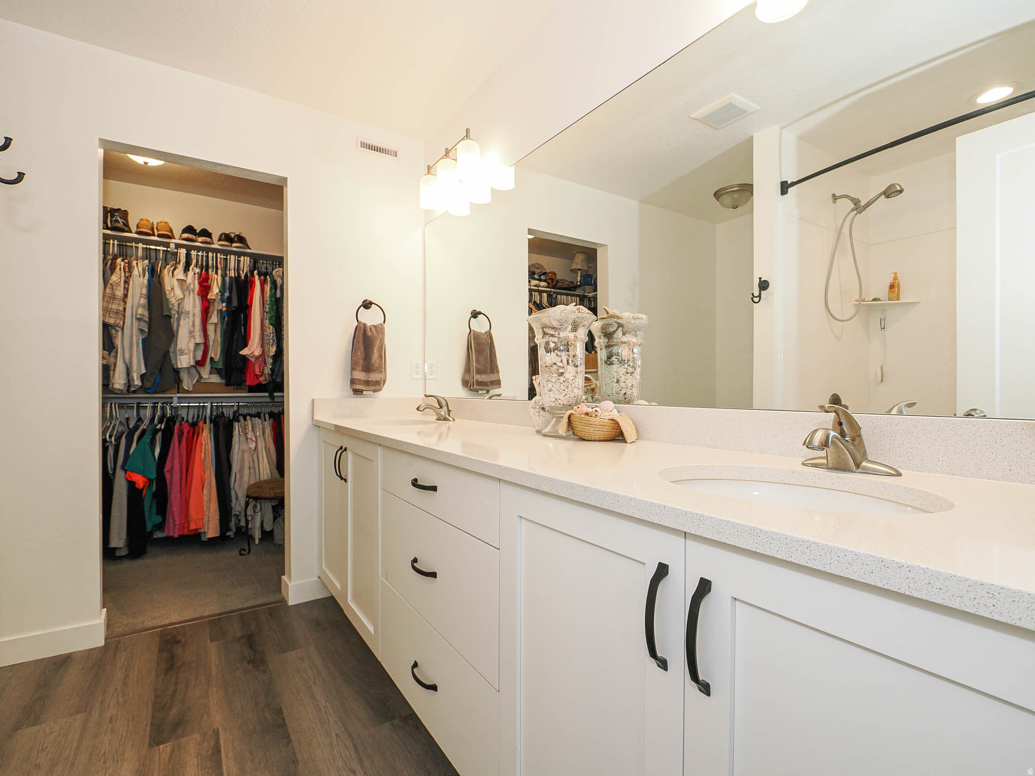 5TH & ORCHARD - Residential