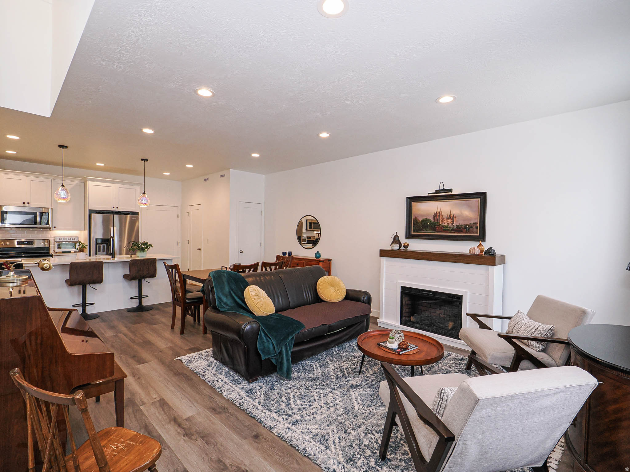 5TH & ORCHARD - Residential