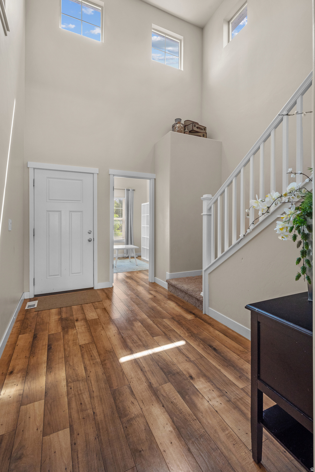 EAST RIVERWALK - Residential