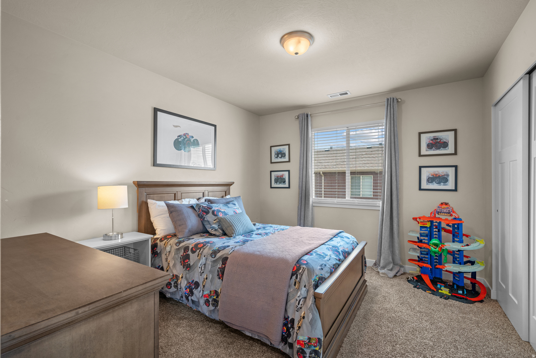 EAST RIVERWALK - Residential