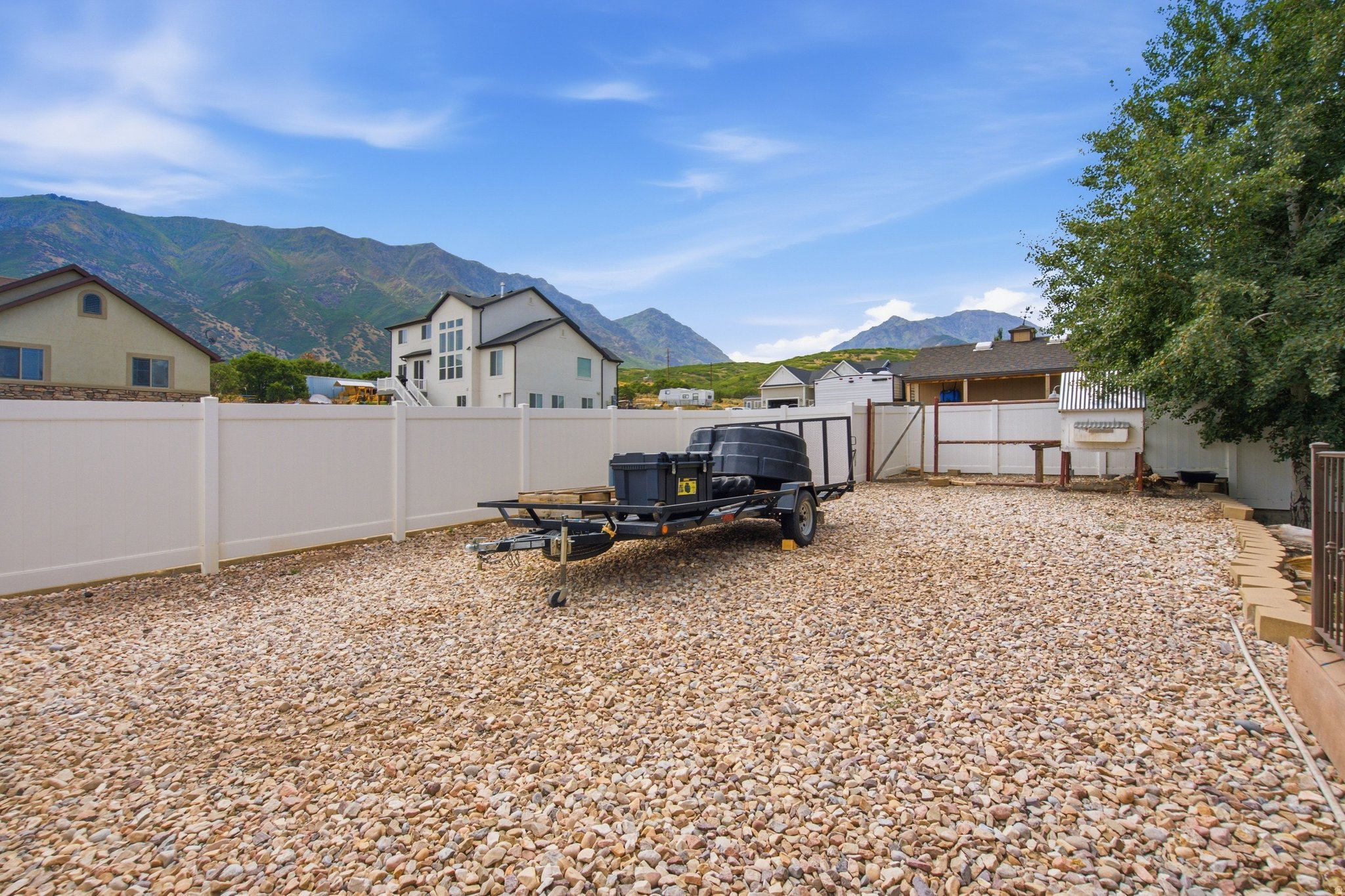 COUNTRYSIDE ESTATES - Residential