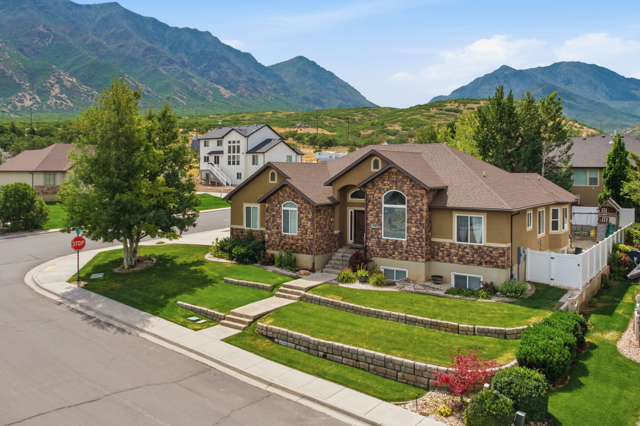 COUNTRYSIDE ESTATES - Residential