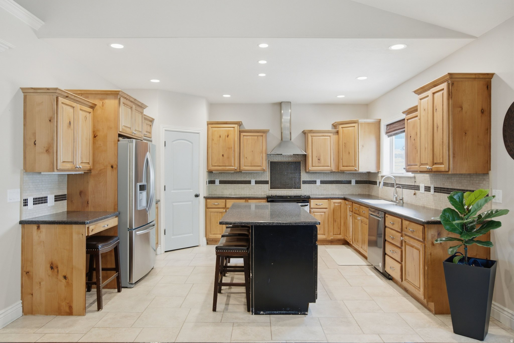 COUNTRYSIDE ESTATES - Residential