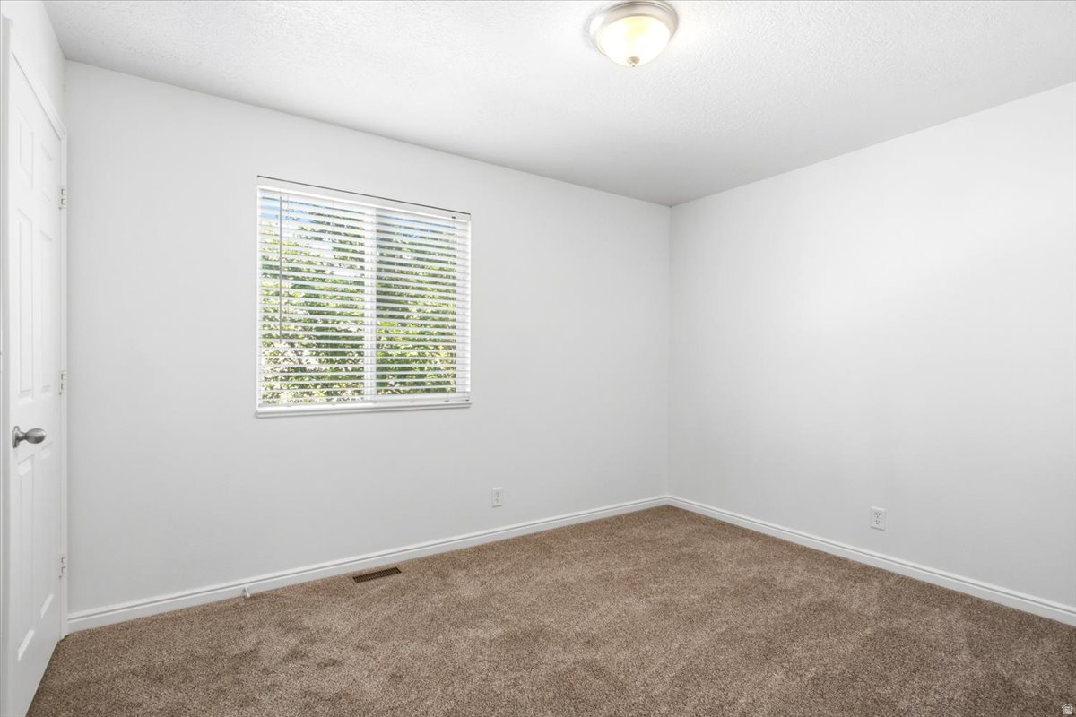 CANYON WOODS - Residential