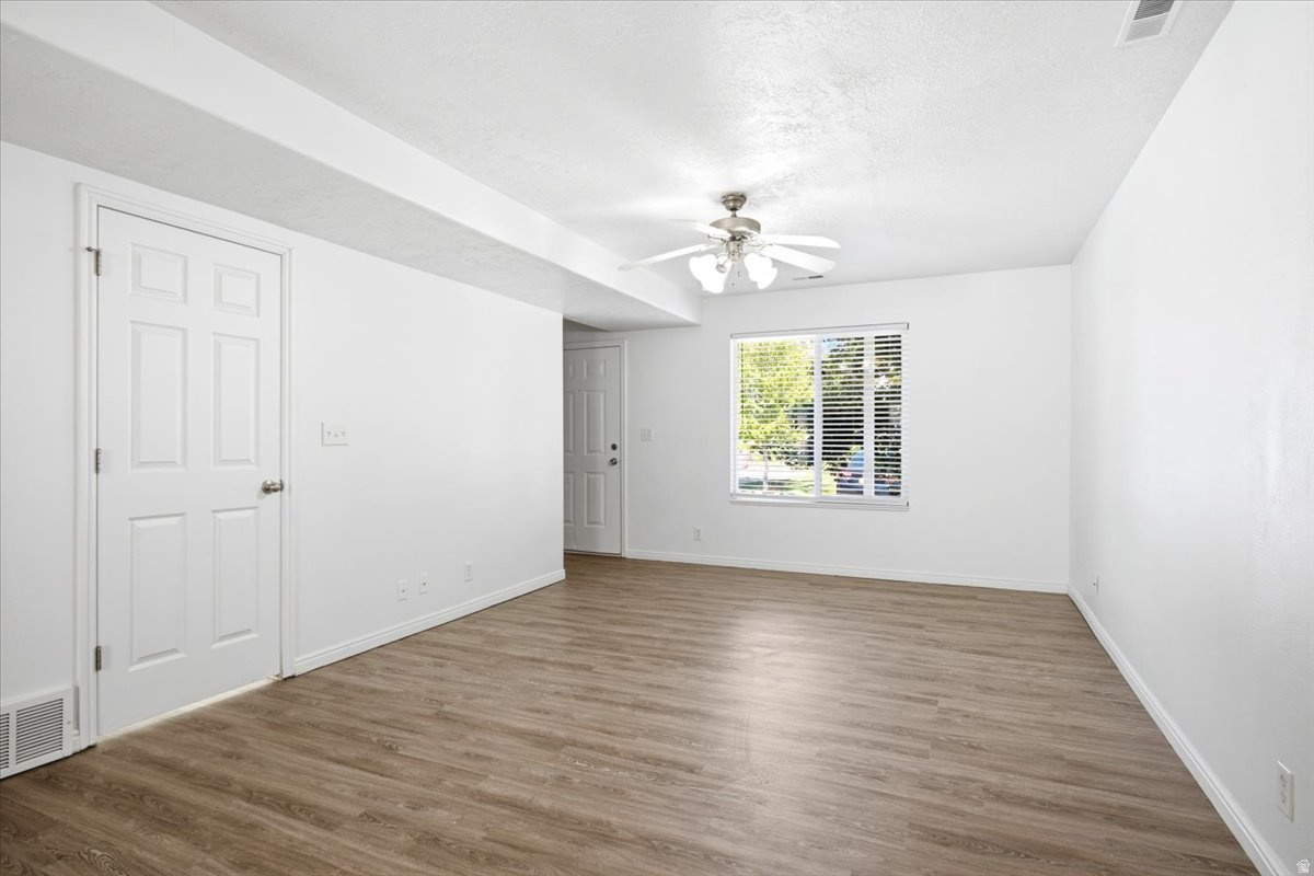 CANYON WOODS - Residential