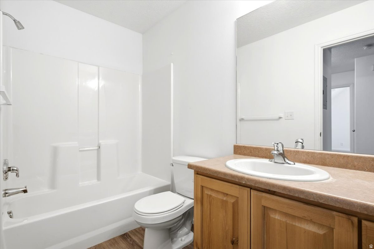 CANYON WOODS - Residential