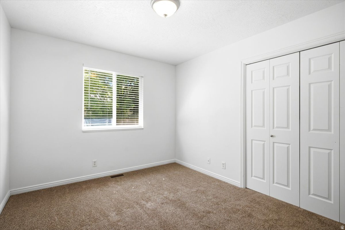 CANYON WOODS - Residential