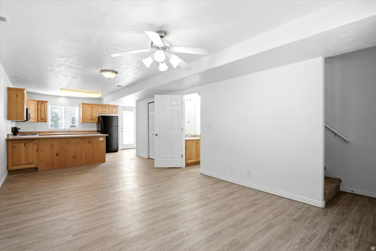 CANYON WOODS - Residential