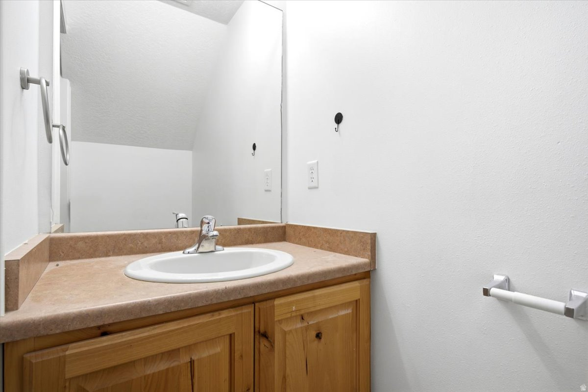 CANYON WOODS - Residential