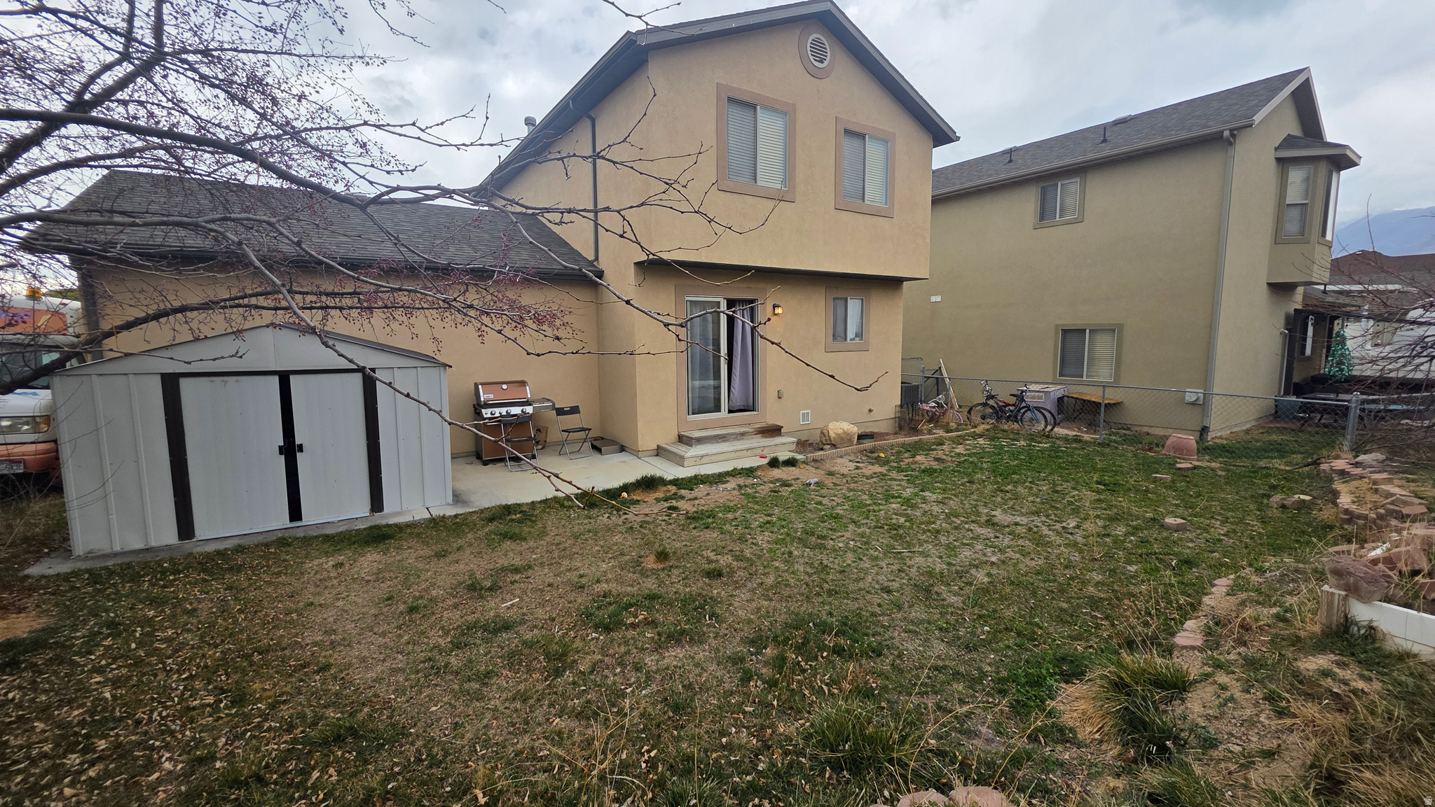 WHISPERING WILLOW - Residential