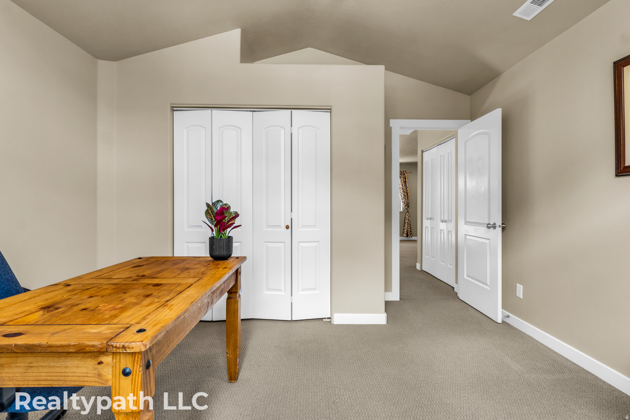 MAHOGANY RIDGE - Residential