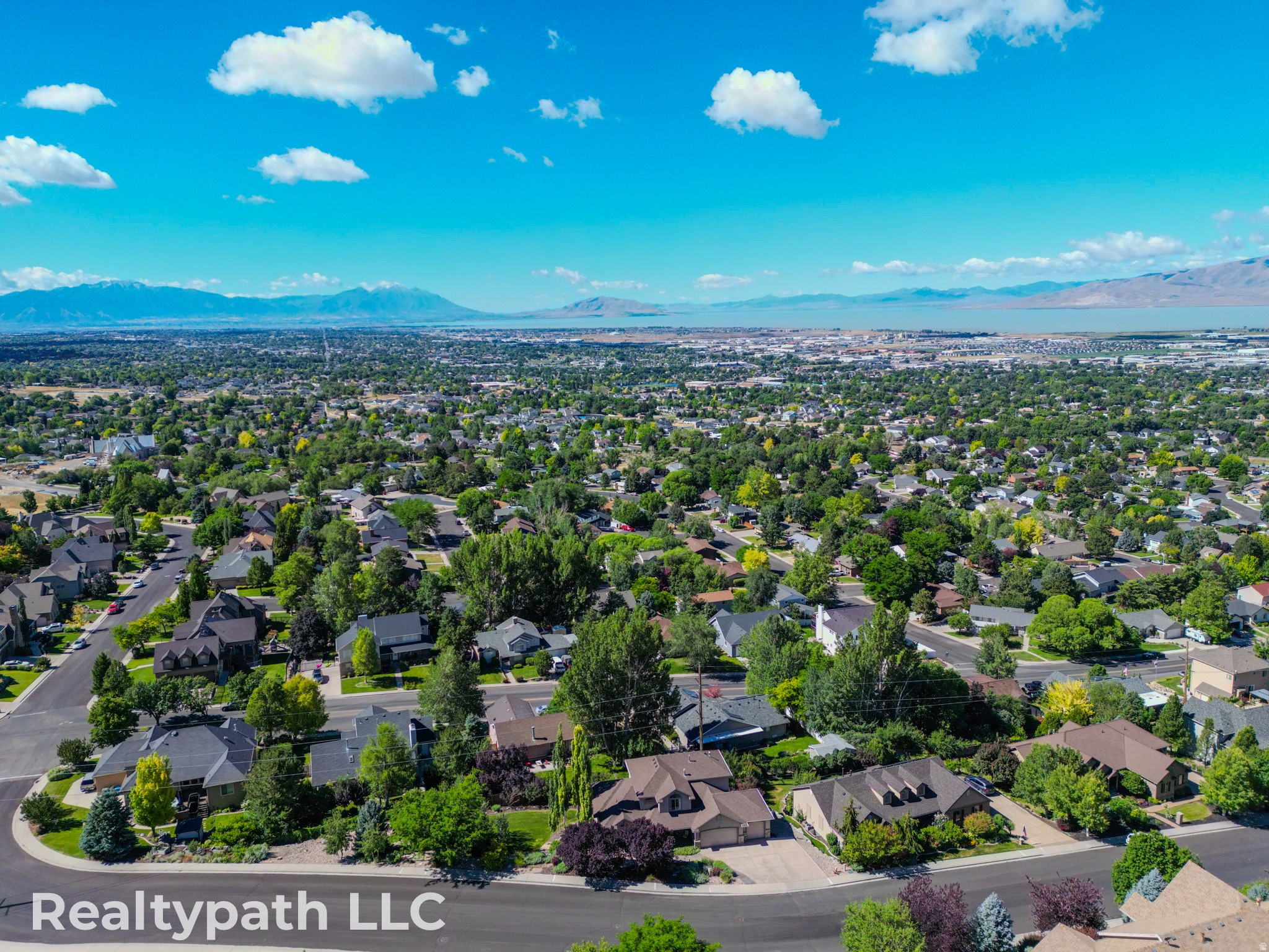MAHOGANY RIDGE - Residential