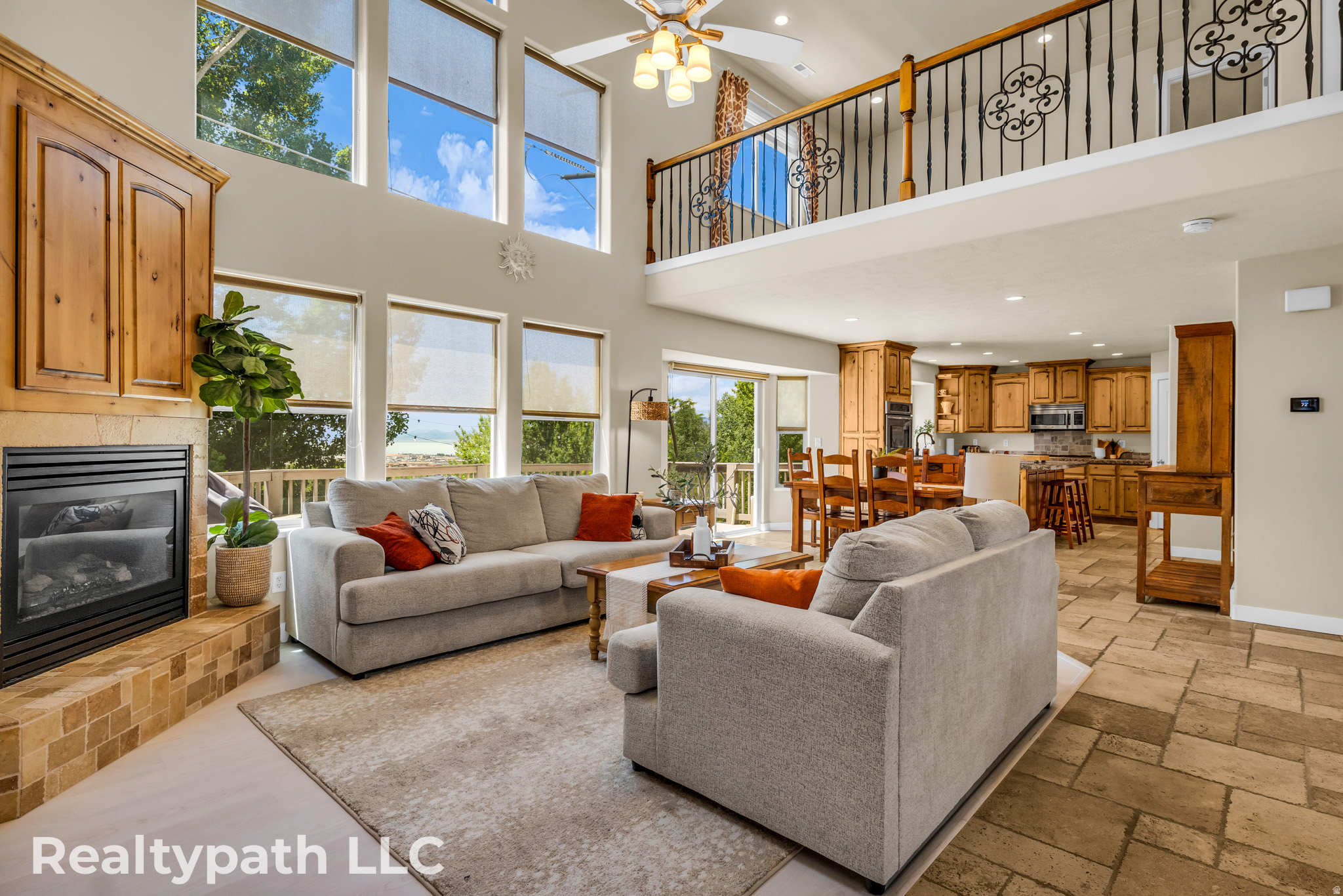 MAHOGANY RIDGE - Residential