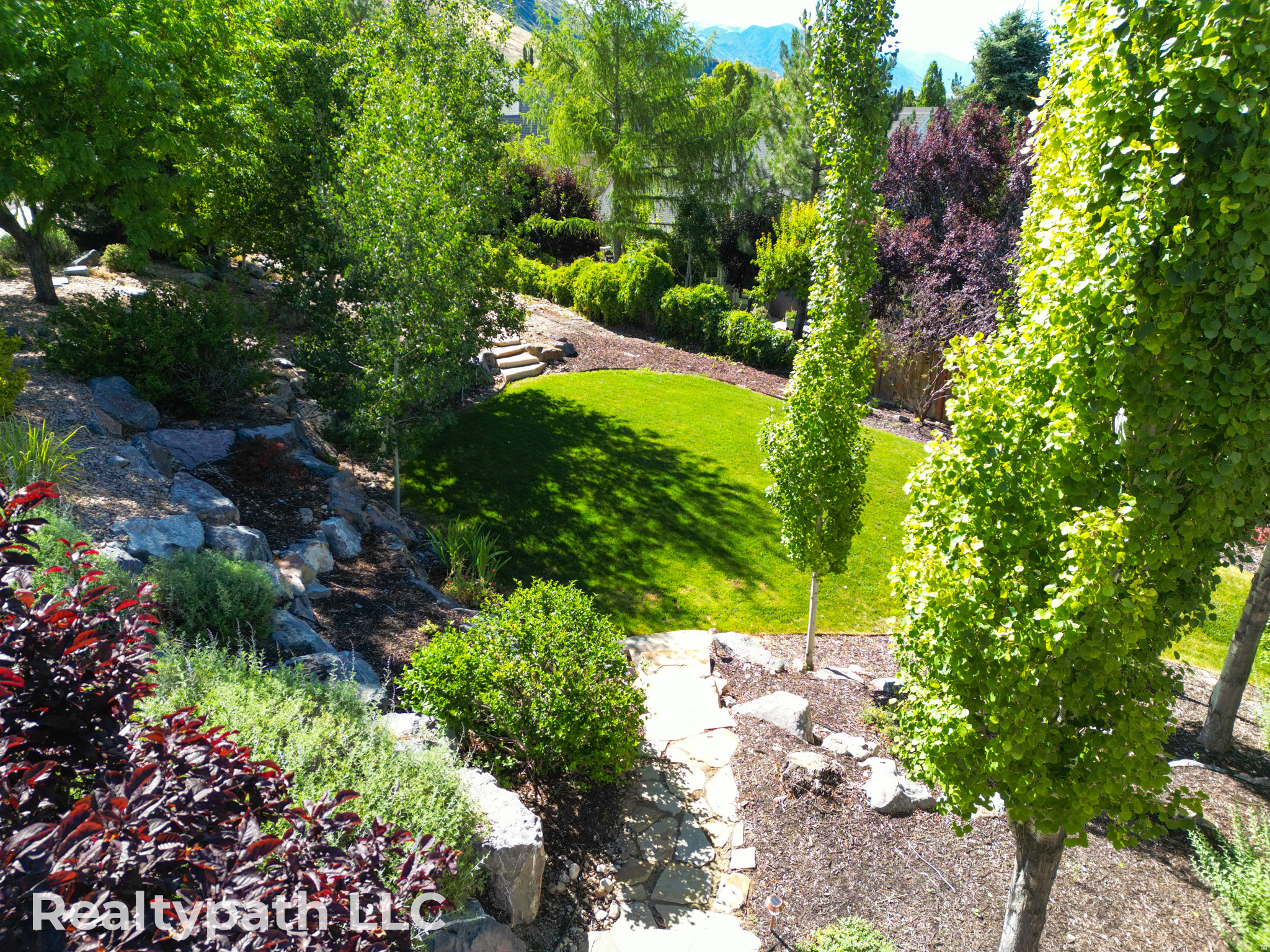 MAHOGANY RIDGE - Residential