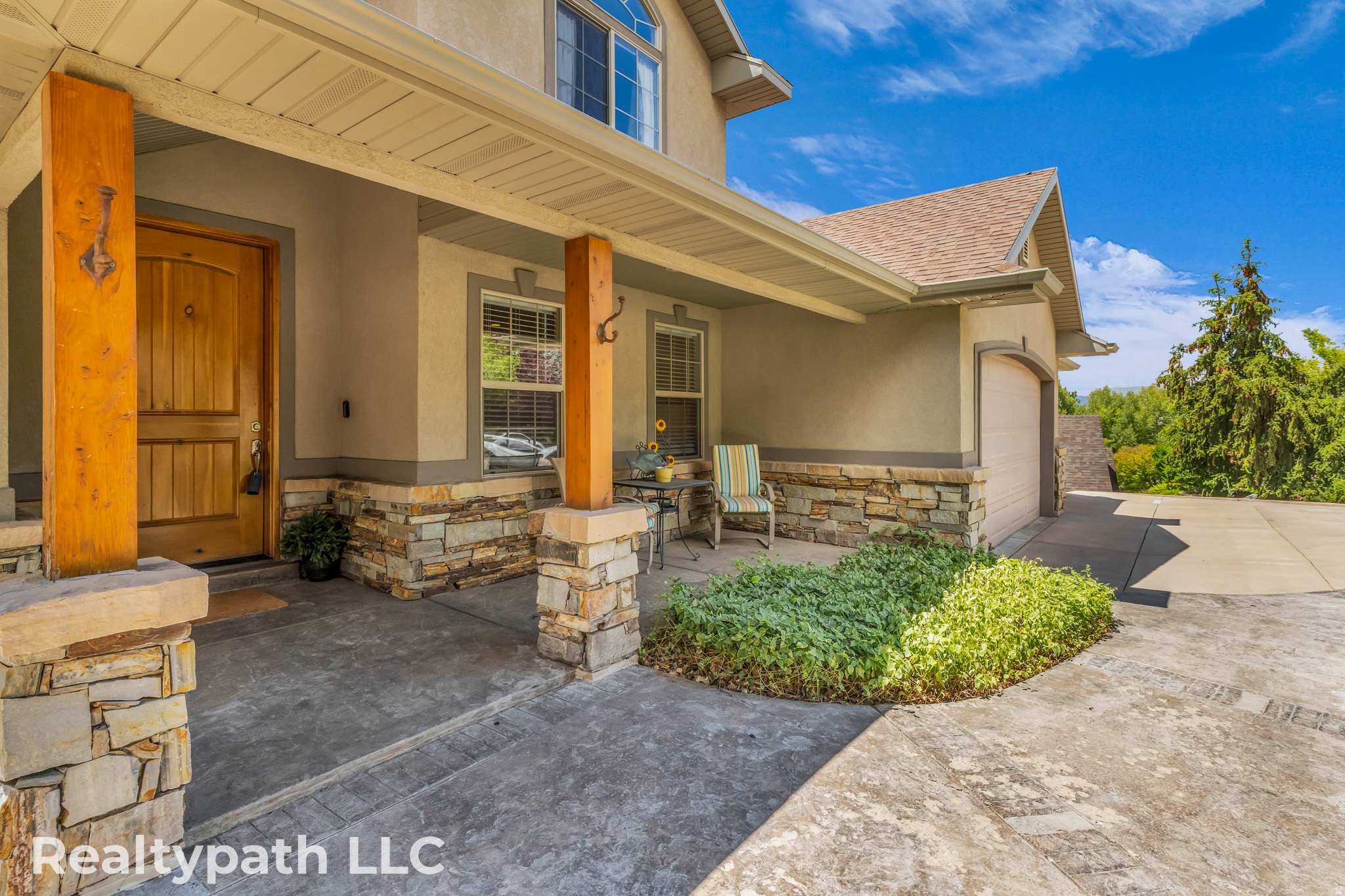 MAHOGANY RIDGE - Residential
