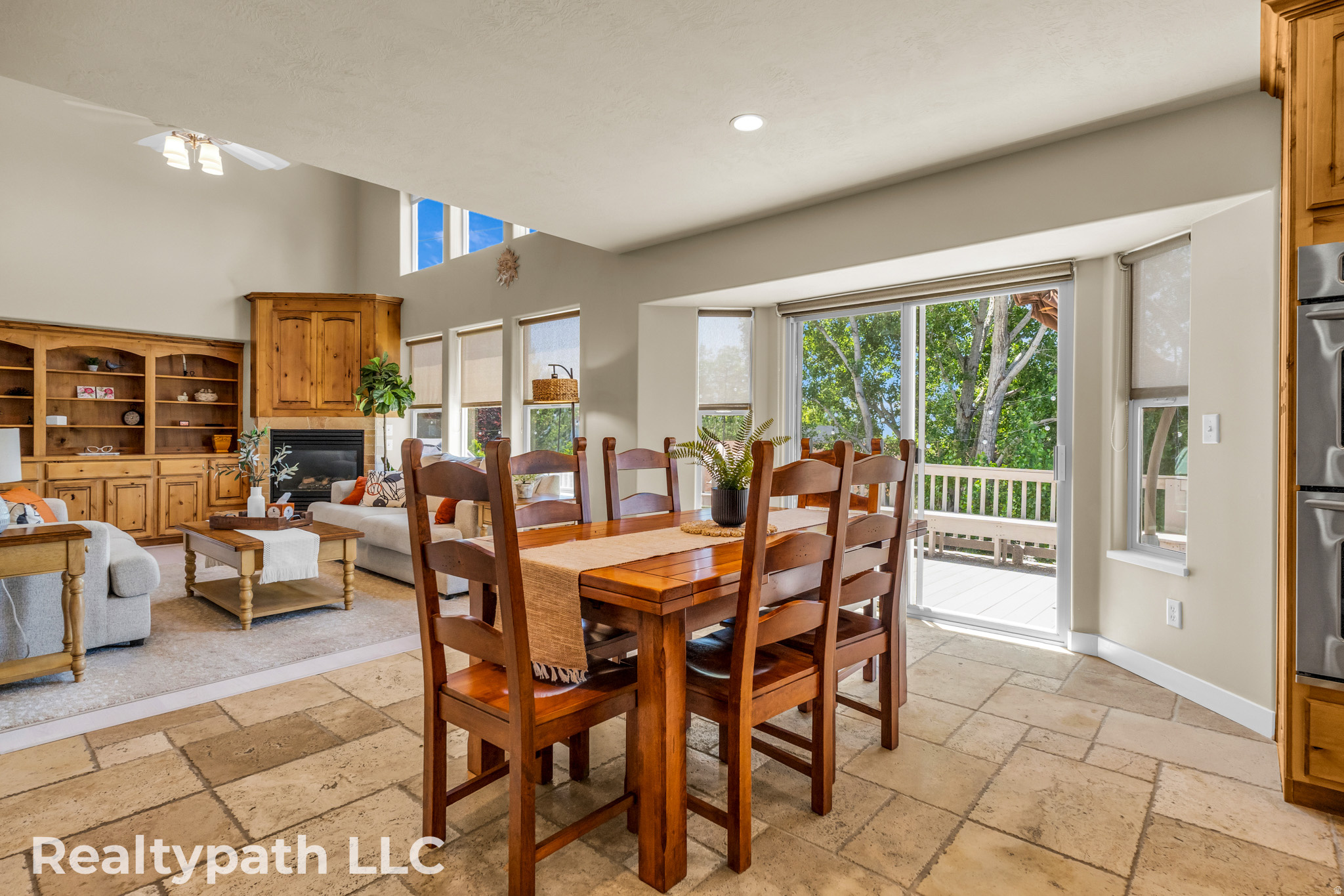 MAHOGANY RIDGE - Residential