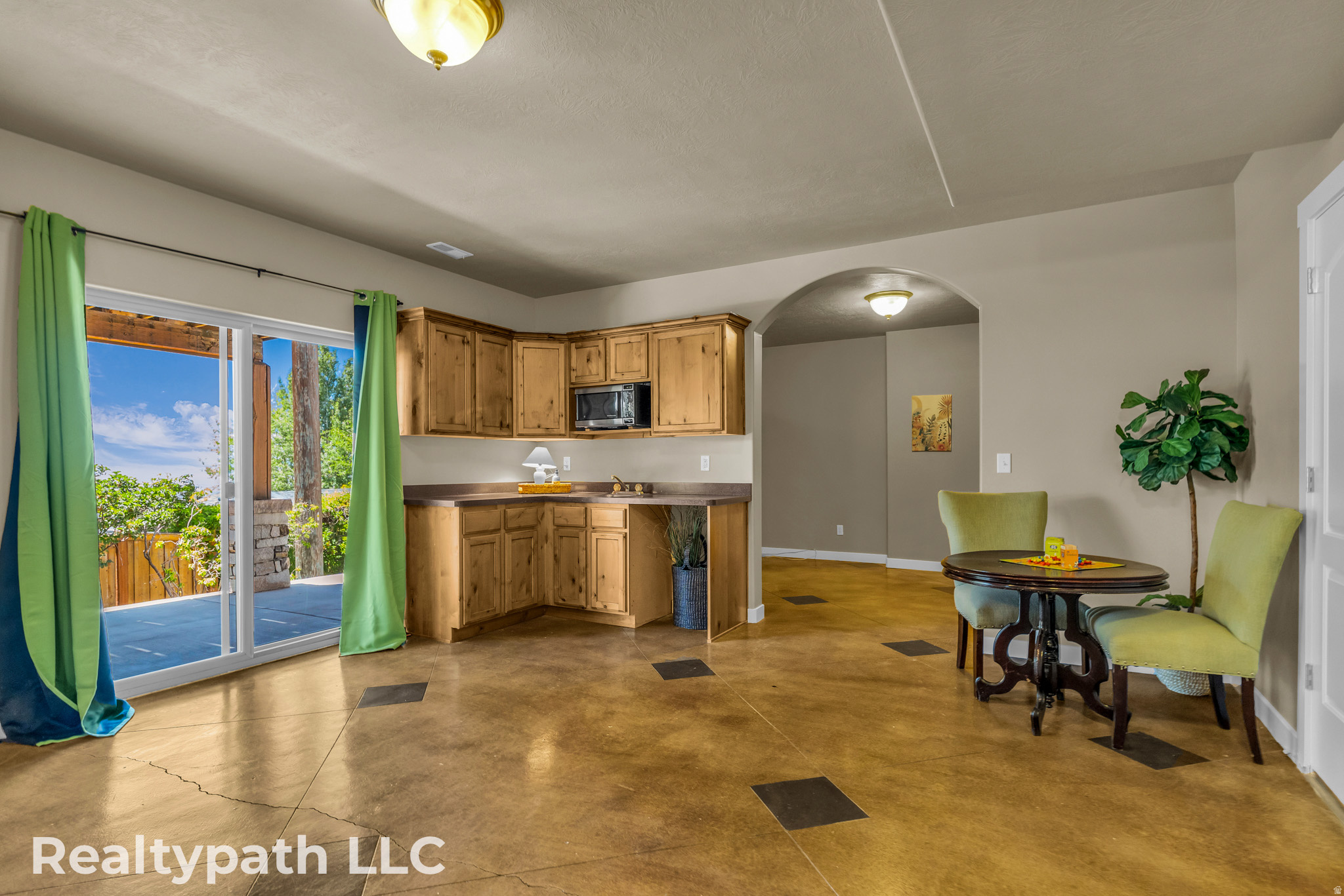 MAHOGANY RIDGE - Residential