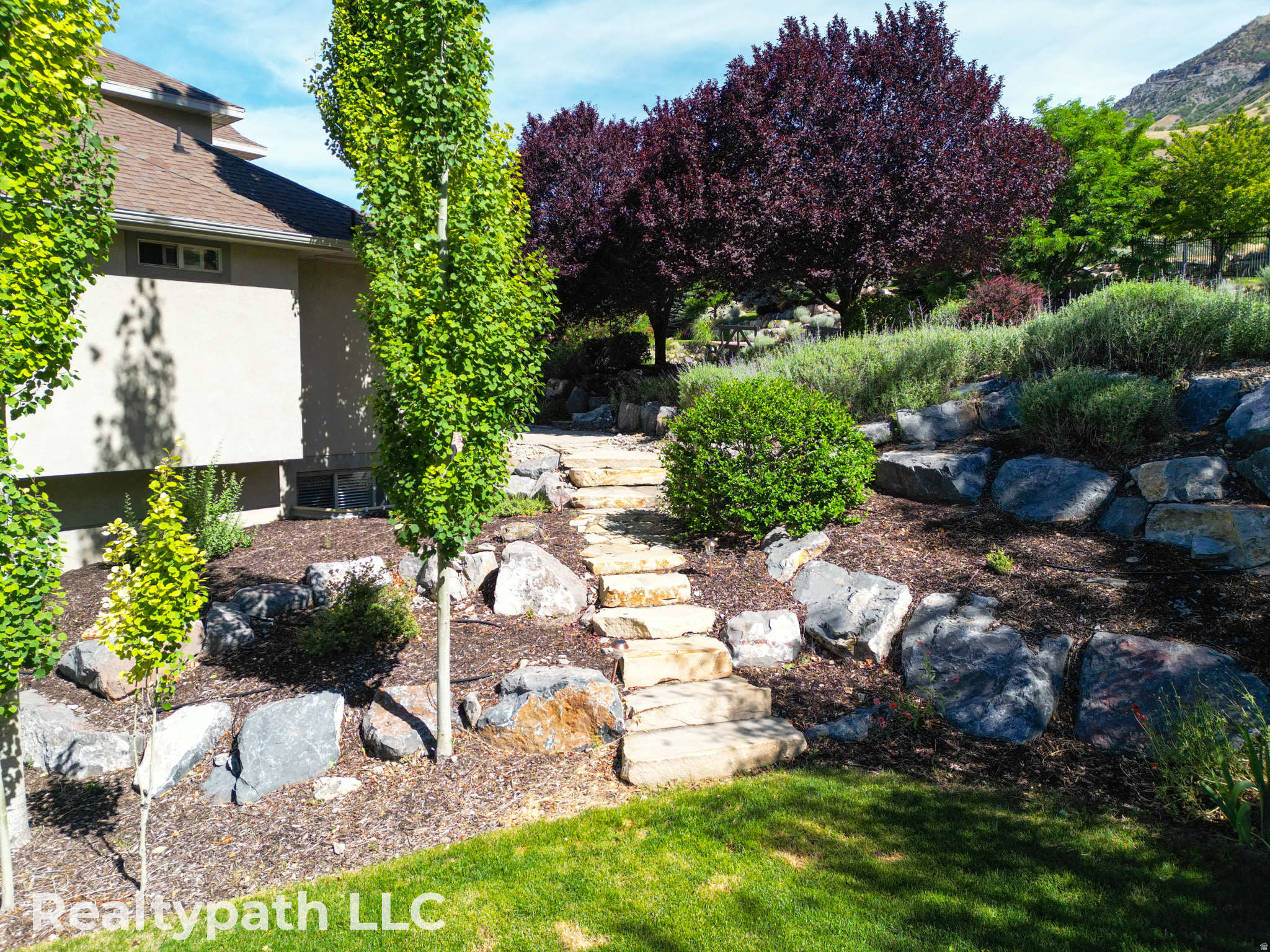 MAHOGANY RIDGE - Residential