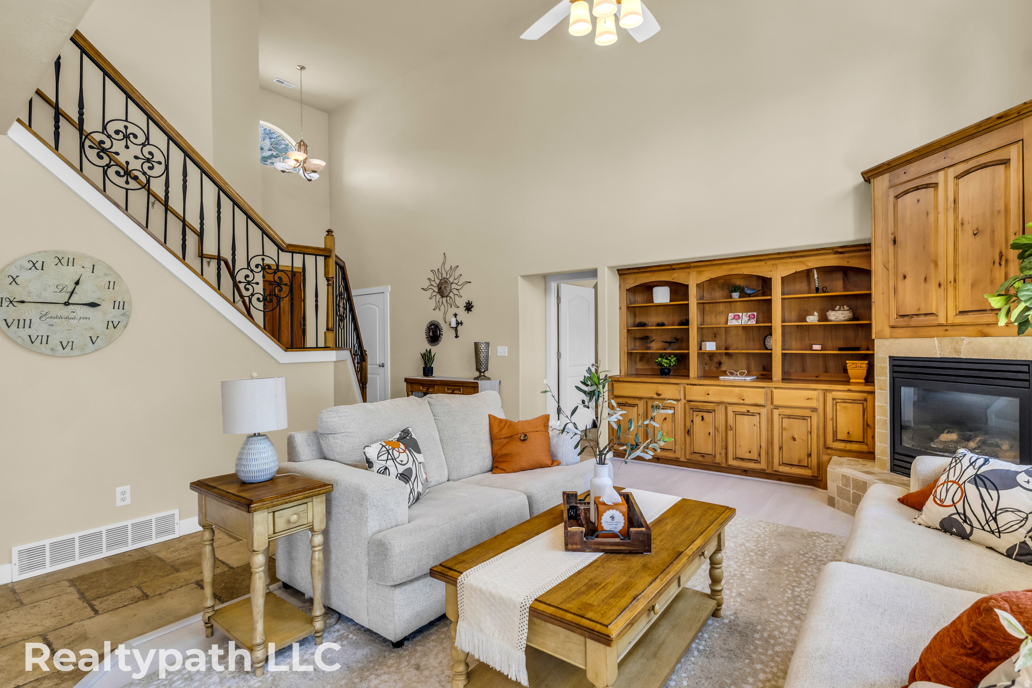 MAHOGANY RIDGE - Residential