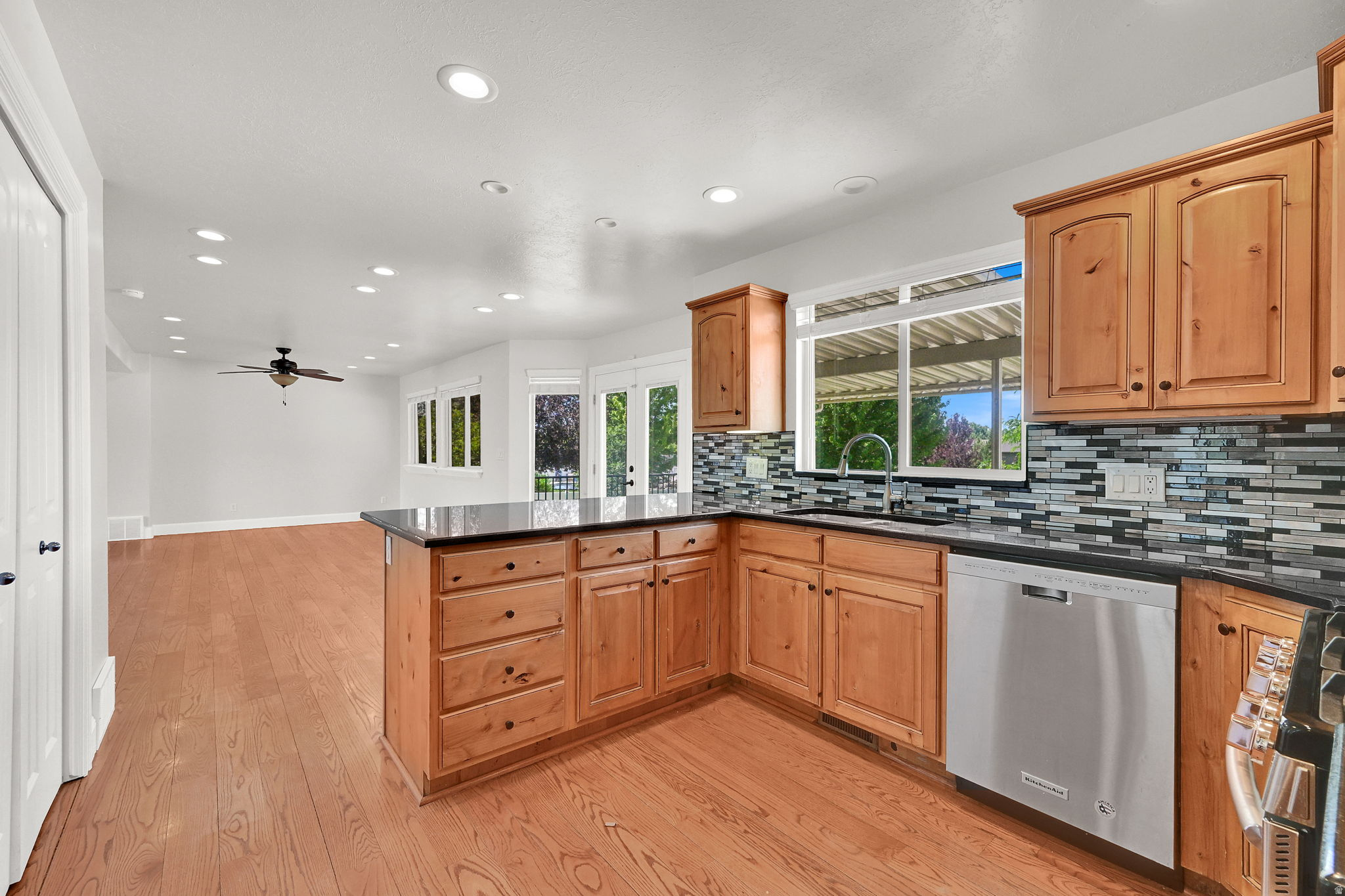 SARA JANE PLANTATION - Residential