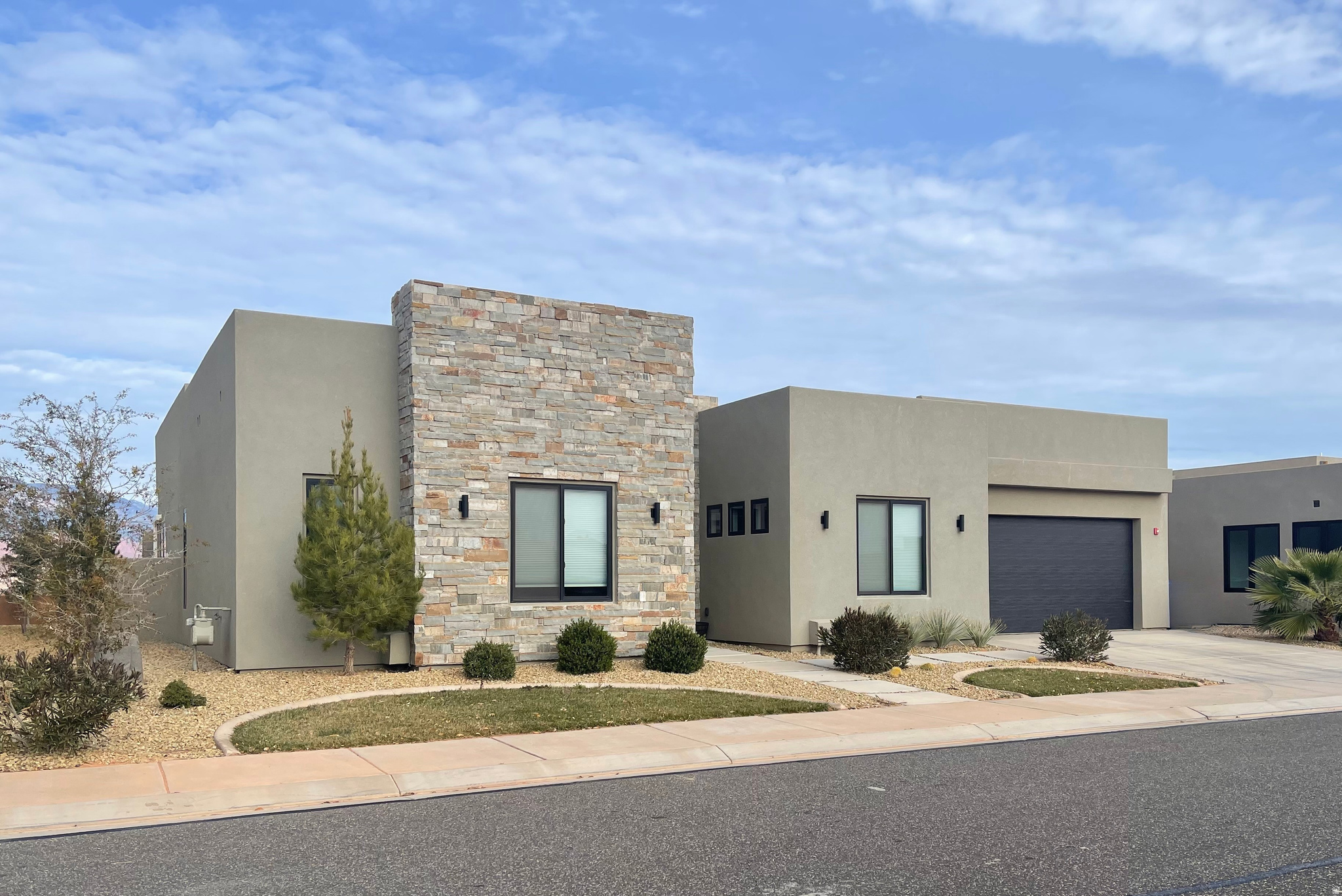 RETREAT AT SAND HOLLOW - Residential