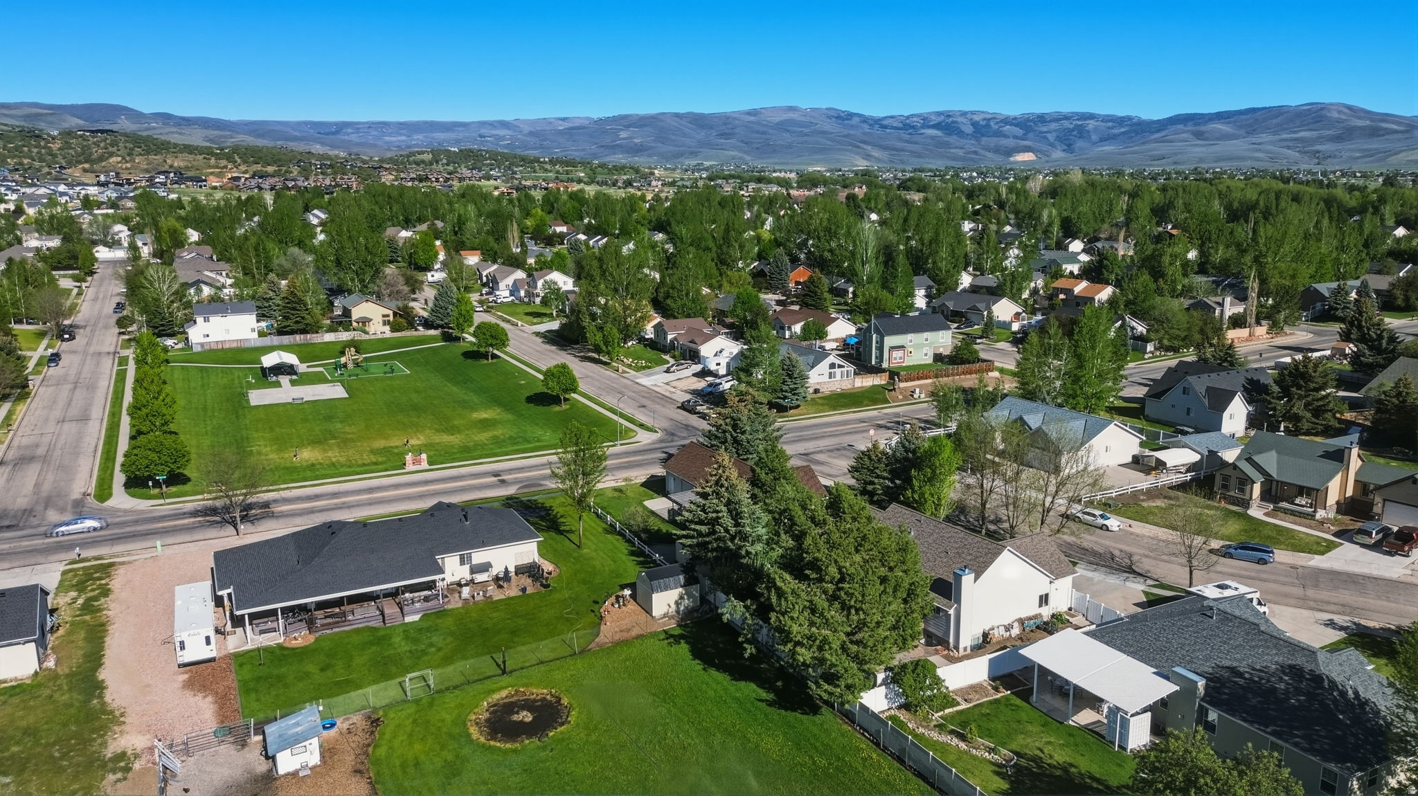 PINE MEADOWS - Residential