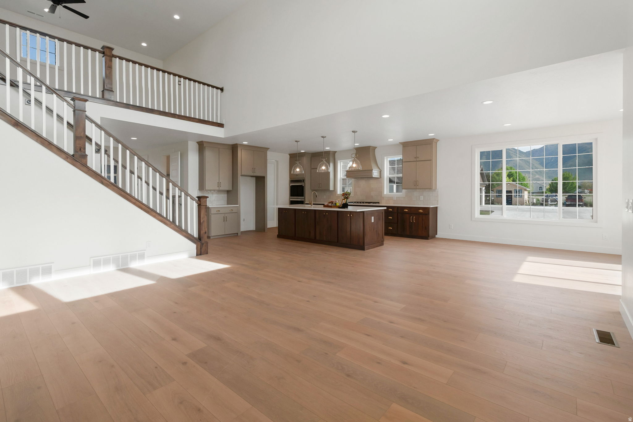 EAGLE HAVEN - Residential