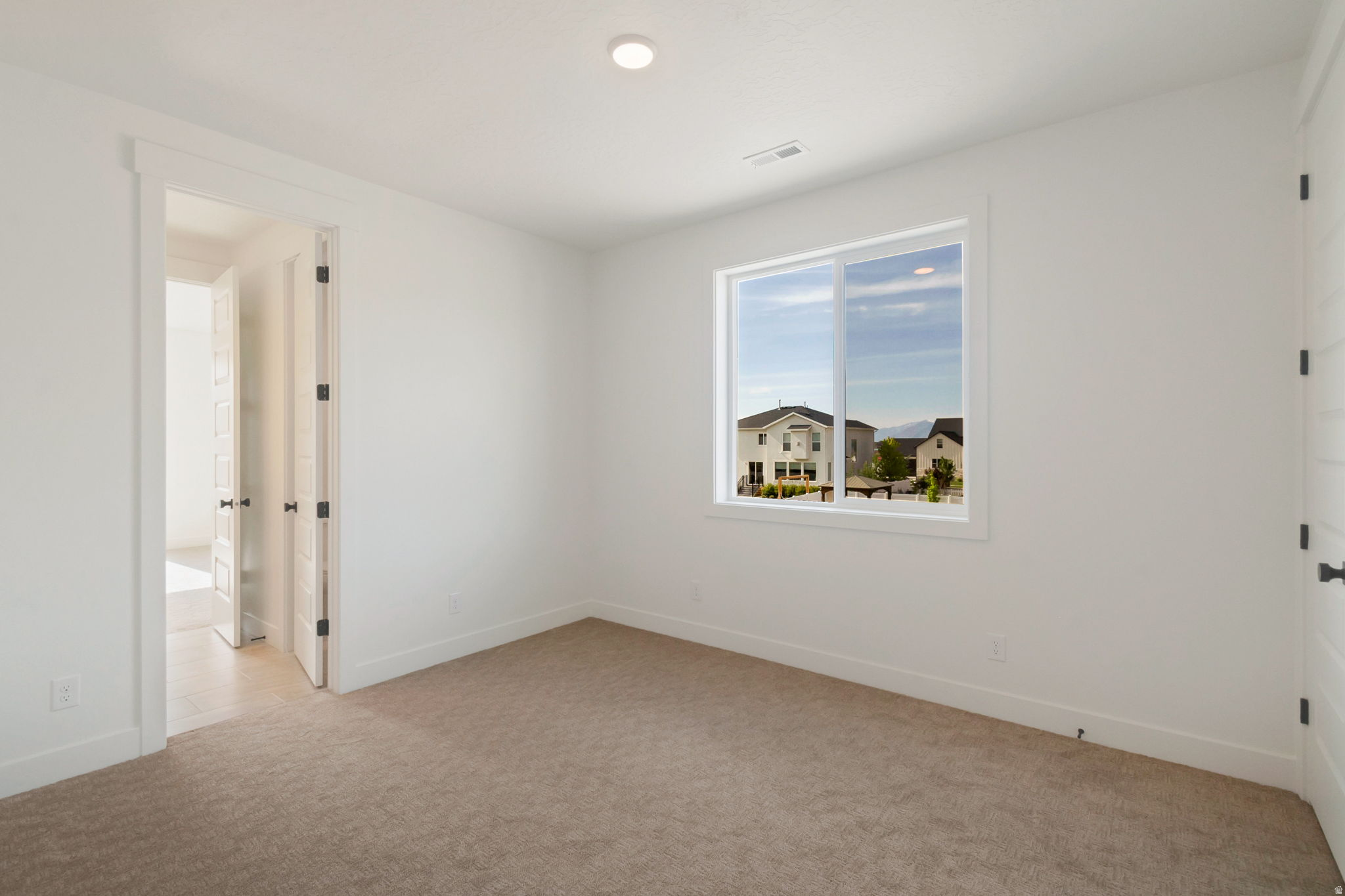 EAGLE HAVEN - Residential
