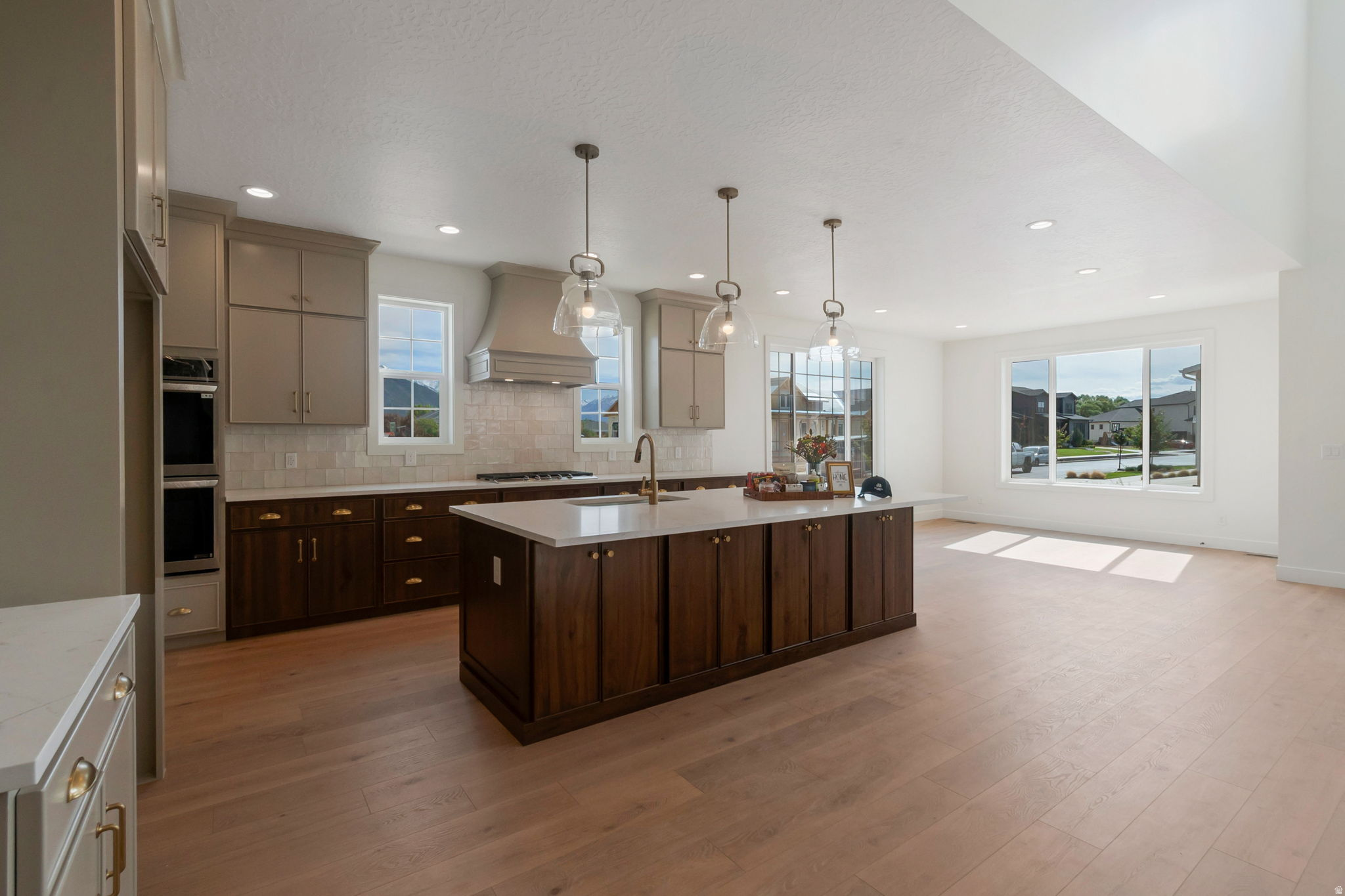 EAGLE HAVEN - Residential