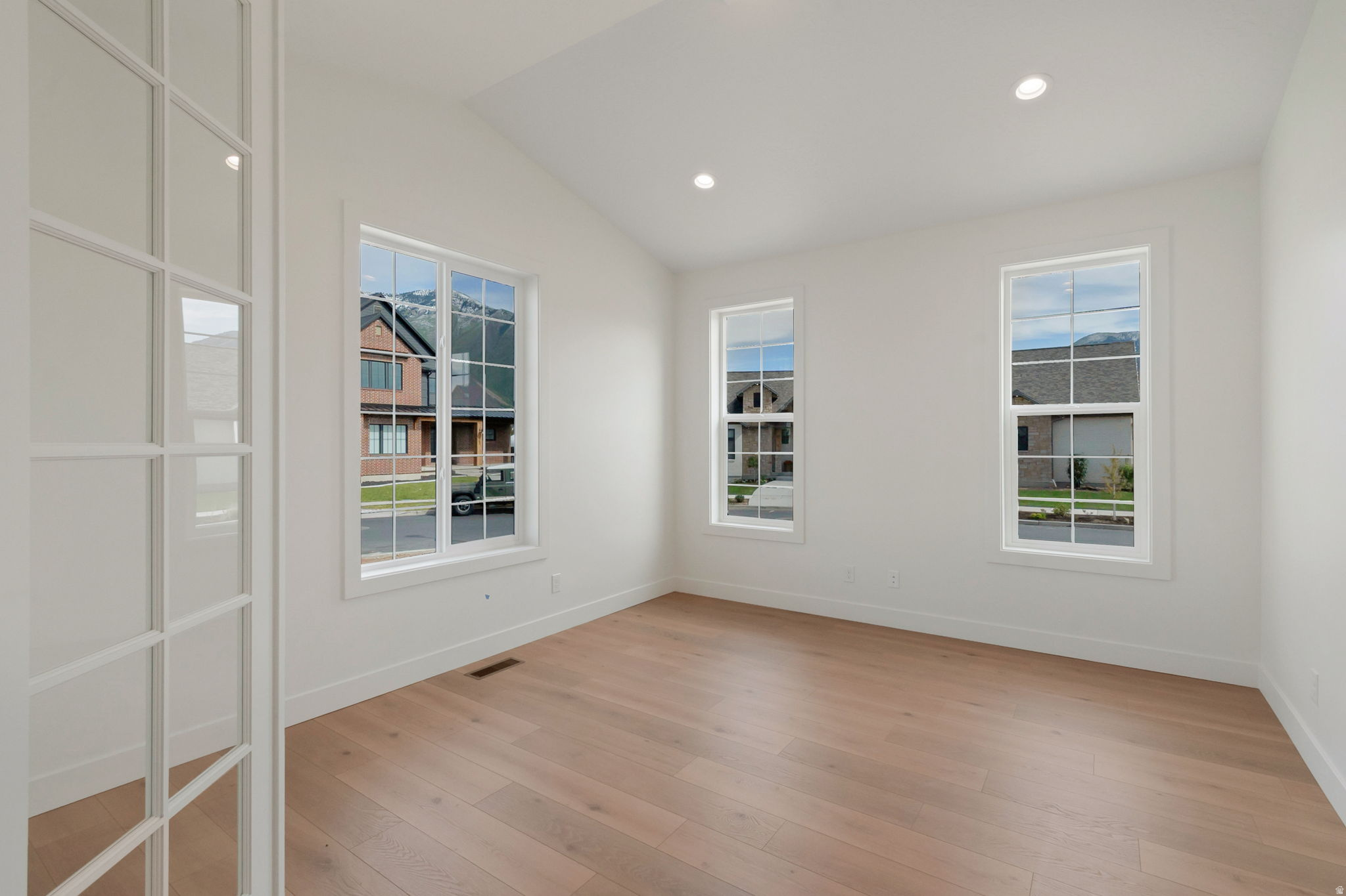 EAGLE HAVEN - Residential