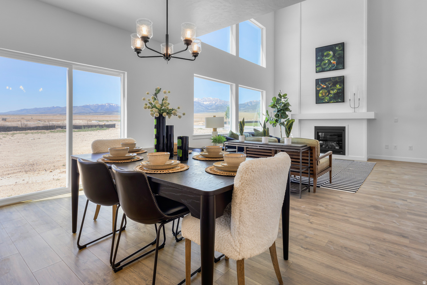 MOUNTAINSIDE ESTATES - Residential