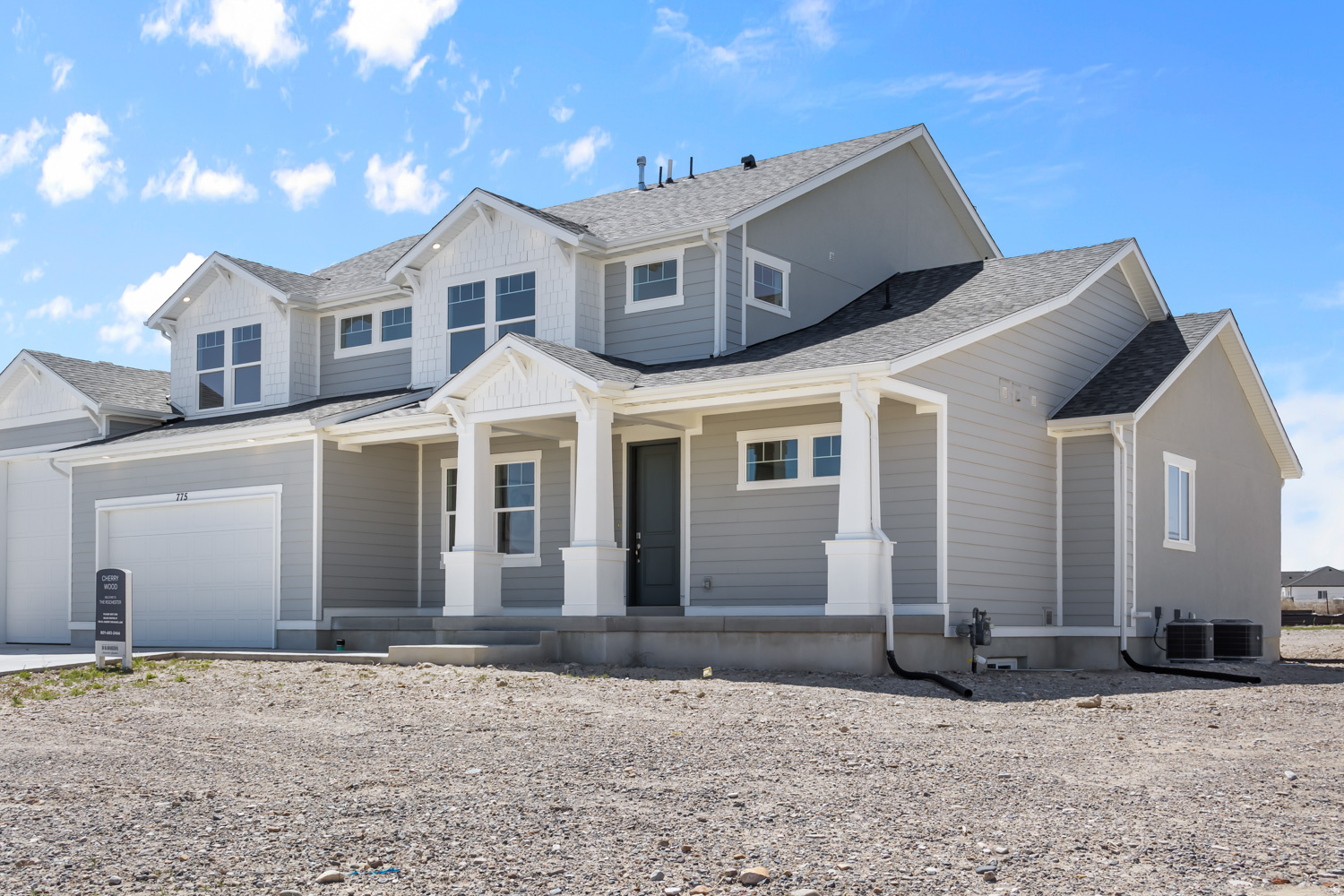 MOUNTAINSIDE ESTATES - Residential
