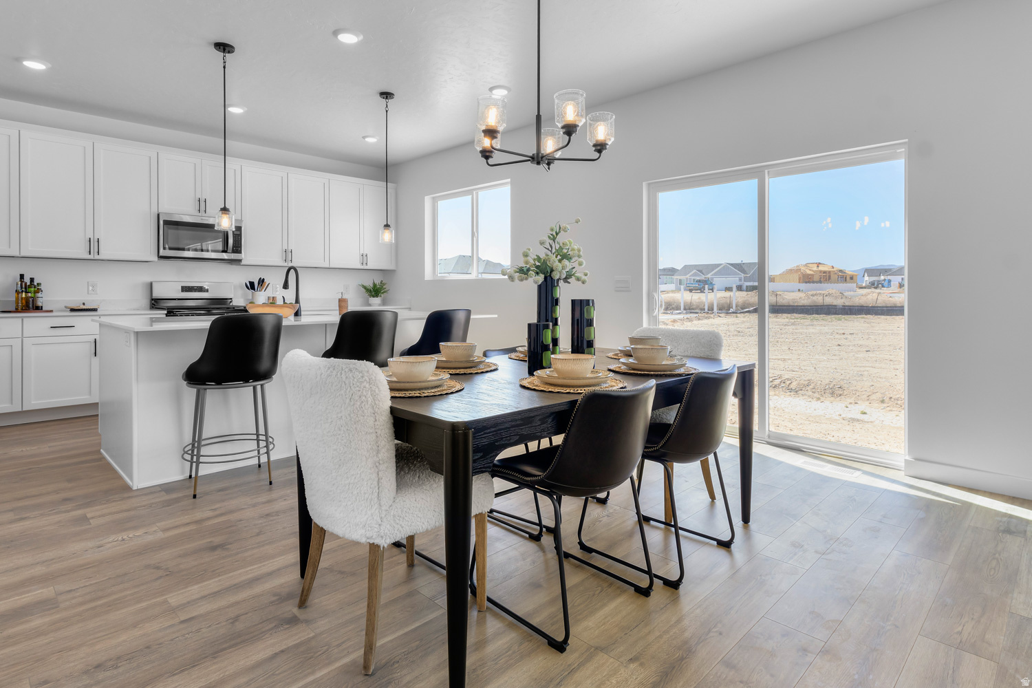 MOUNTAINSIDE ESTATES - Residential