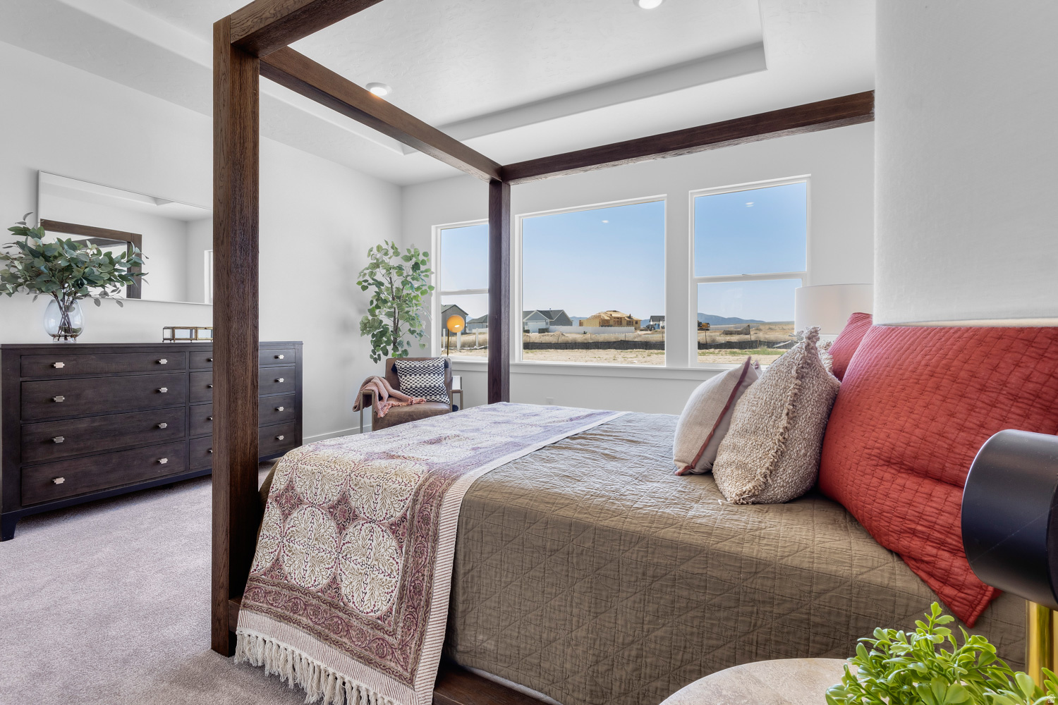 MOUNTAINSIDE ESTATES - Residential