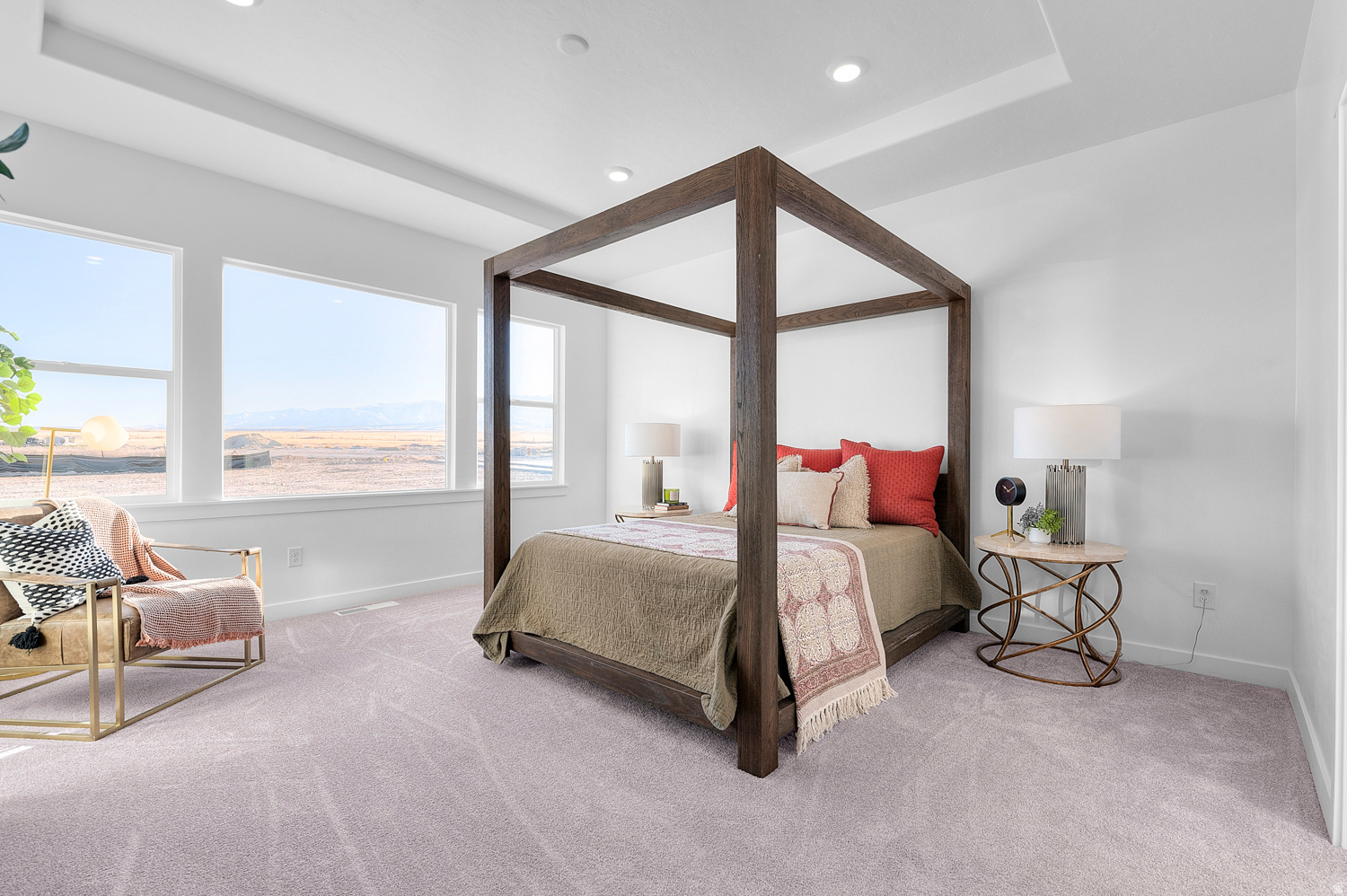MOUNTAINSIDE ESTATES - Residential